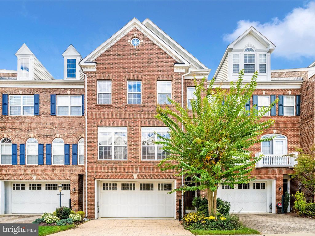 Photo of 204 Burgundy Lane, ANNAPOLIS, MD 21401 (MLS # MDAA2127778)