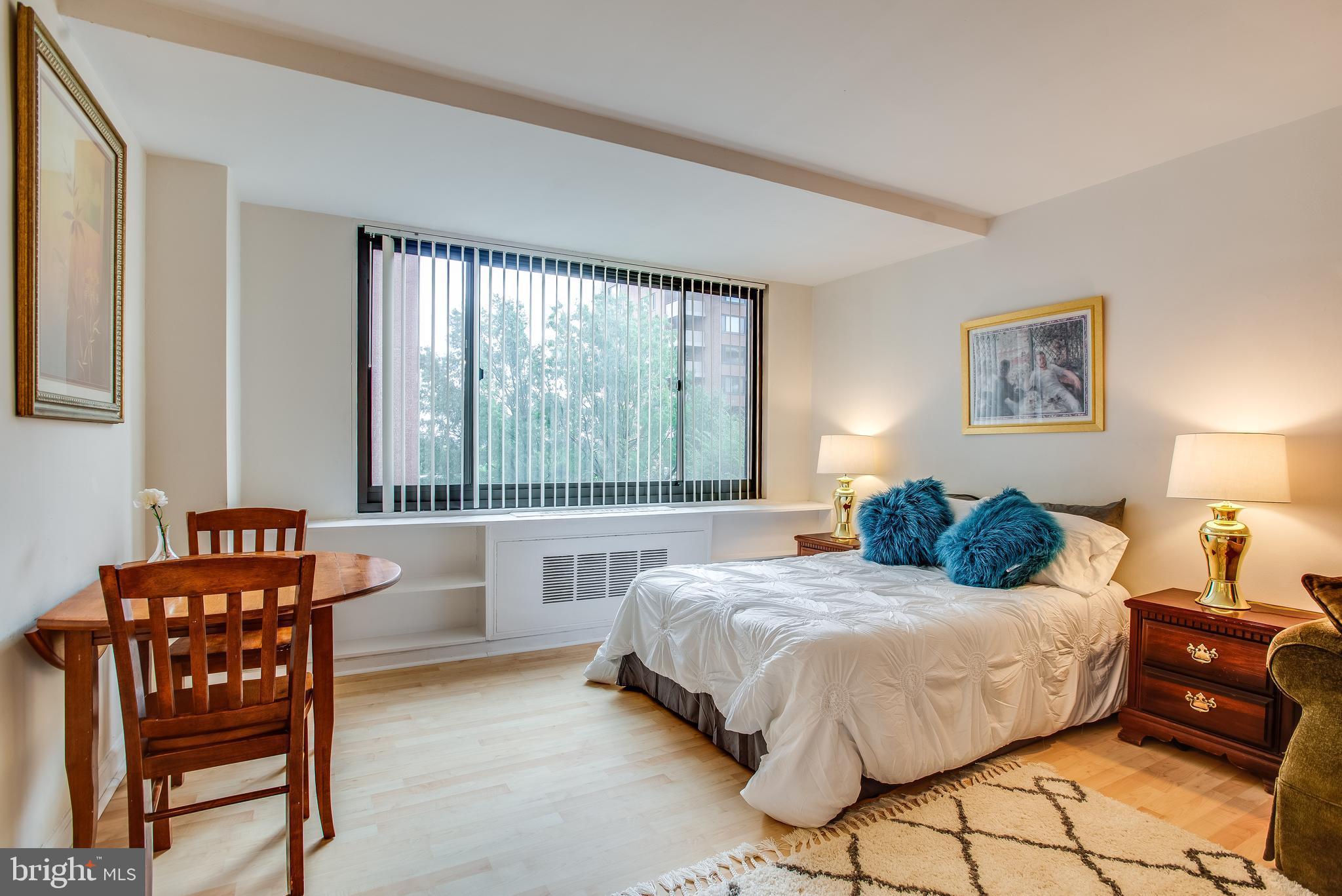 RIVER PLACE EAST - Residential Lease