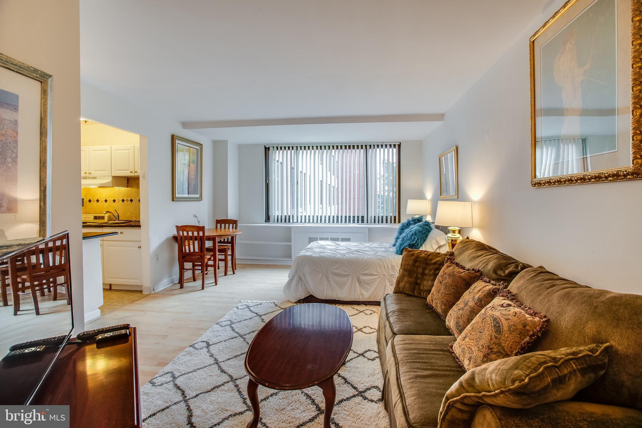 RIVER PLACE EAST - Residential Lease