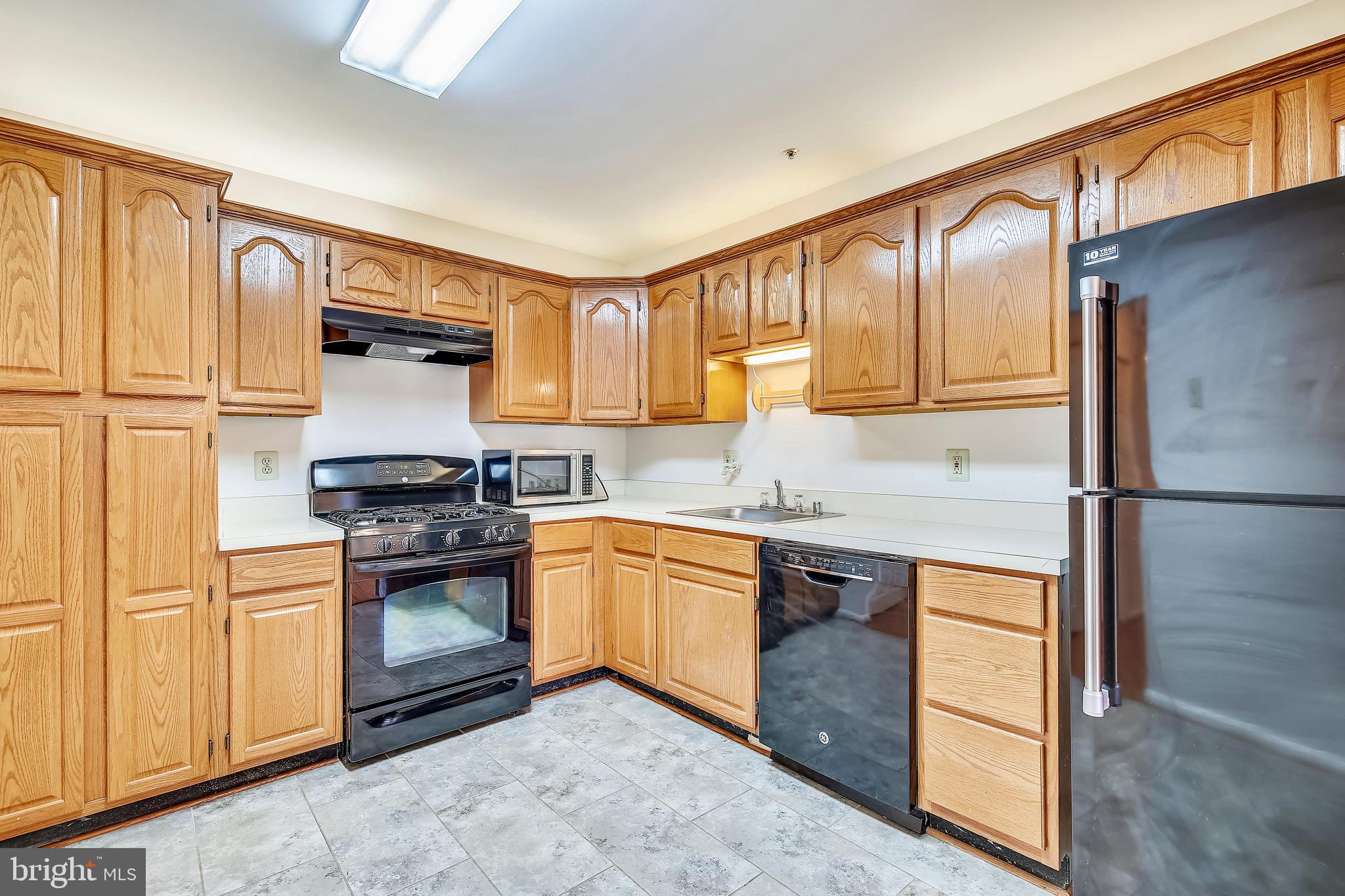 CARRIAGE PARK - Residential Lease