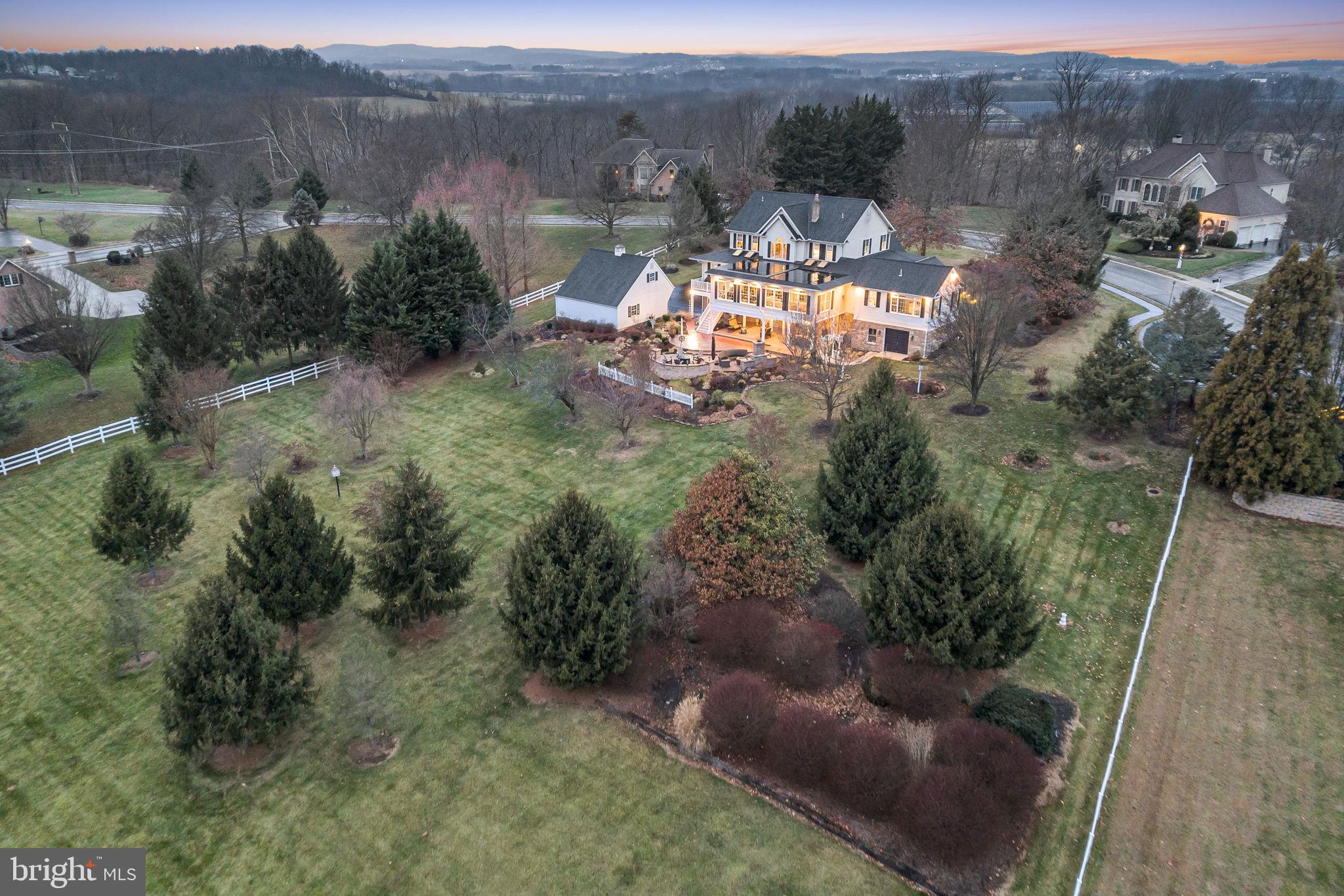 COUNTRY MANOR ESTATES - Residential