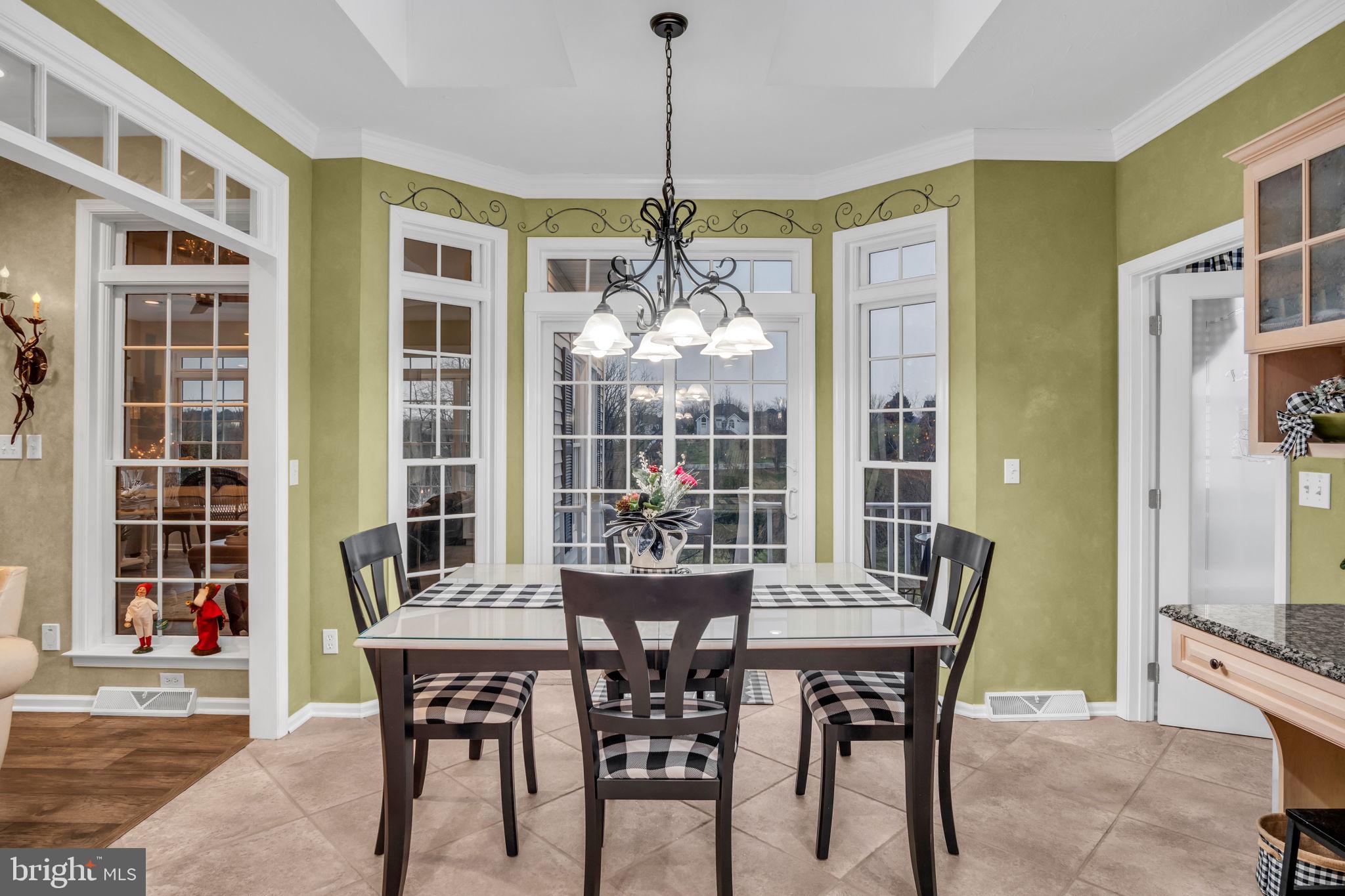 COUNTRY MANOR ESTATES - Residential