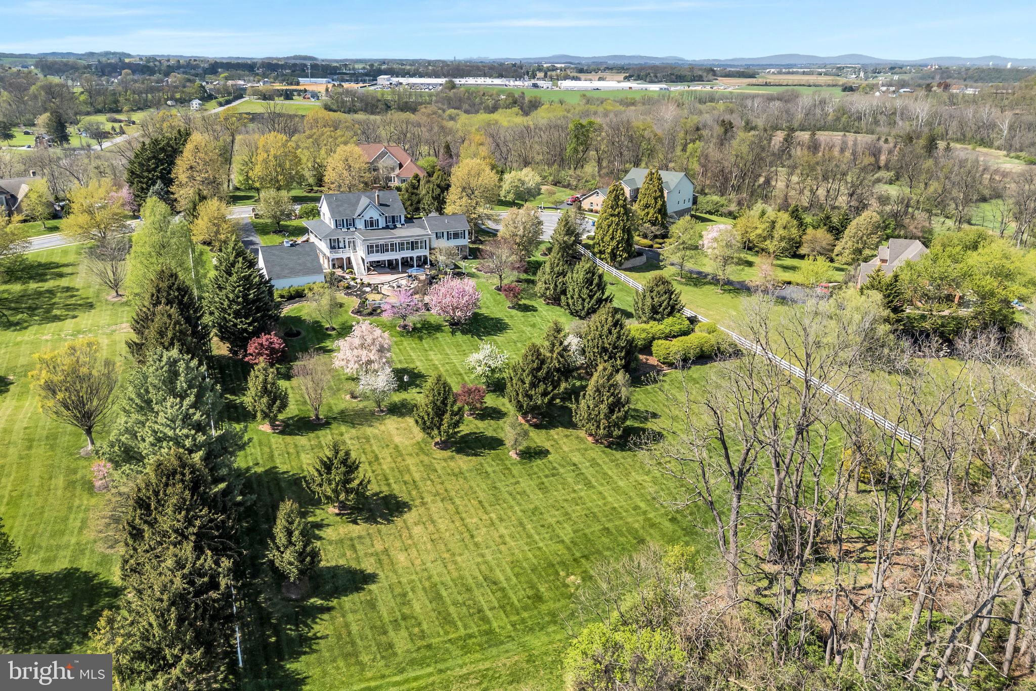 COUNTRY MANOR ESTATES - Residential