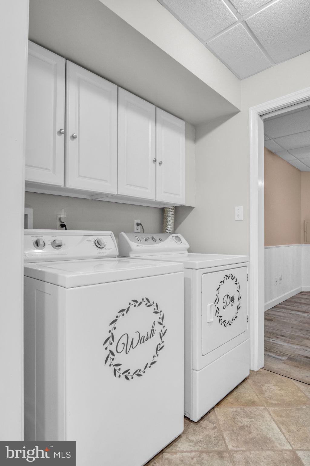 COUNTRY MANOR ESTATES - Residential