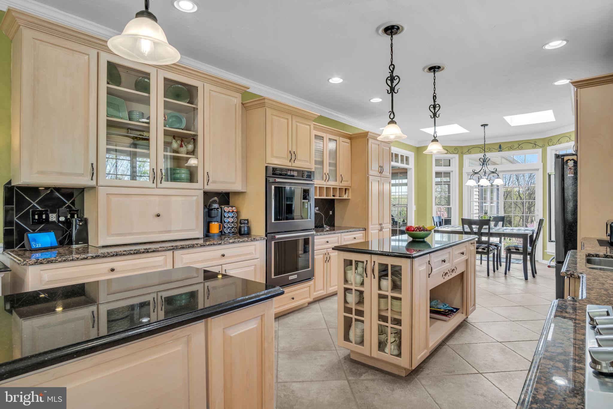 COUNTRY MANOR ESTATES - Residential