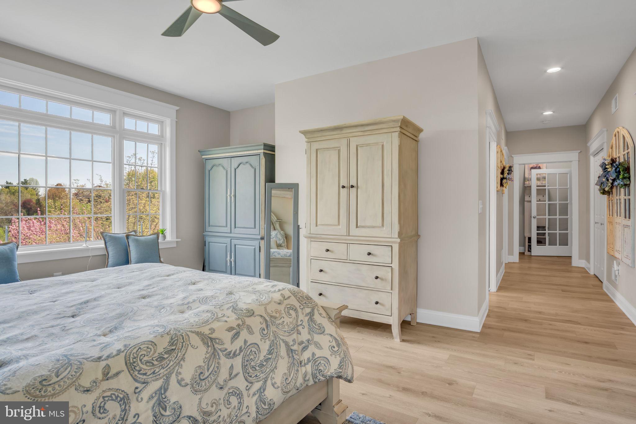 COUNTRY MANOR ESTATES - Residential