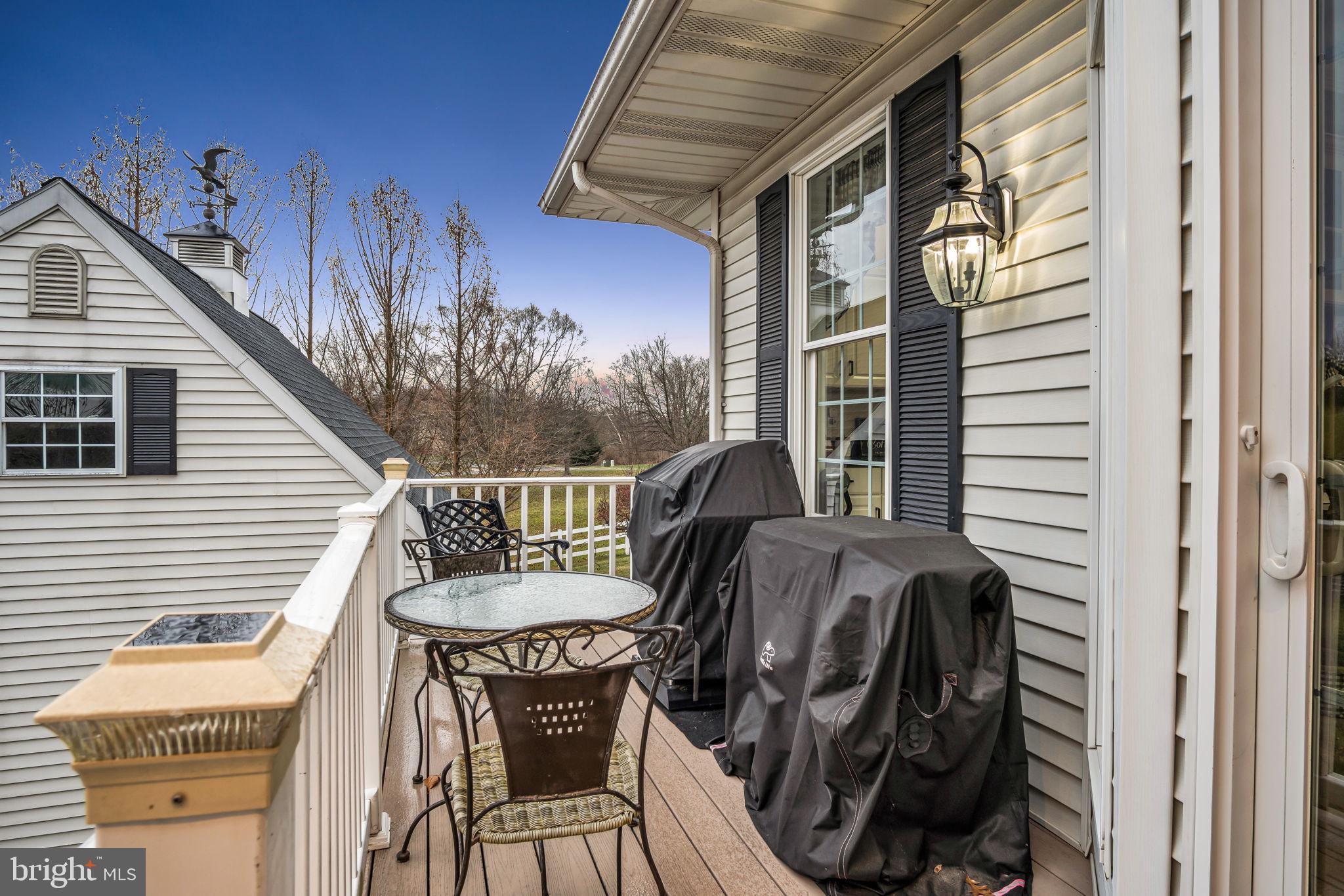 COUNTRY MANOR ESTATES - Residential