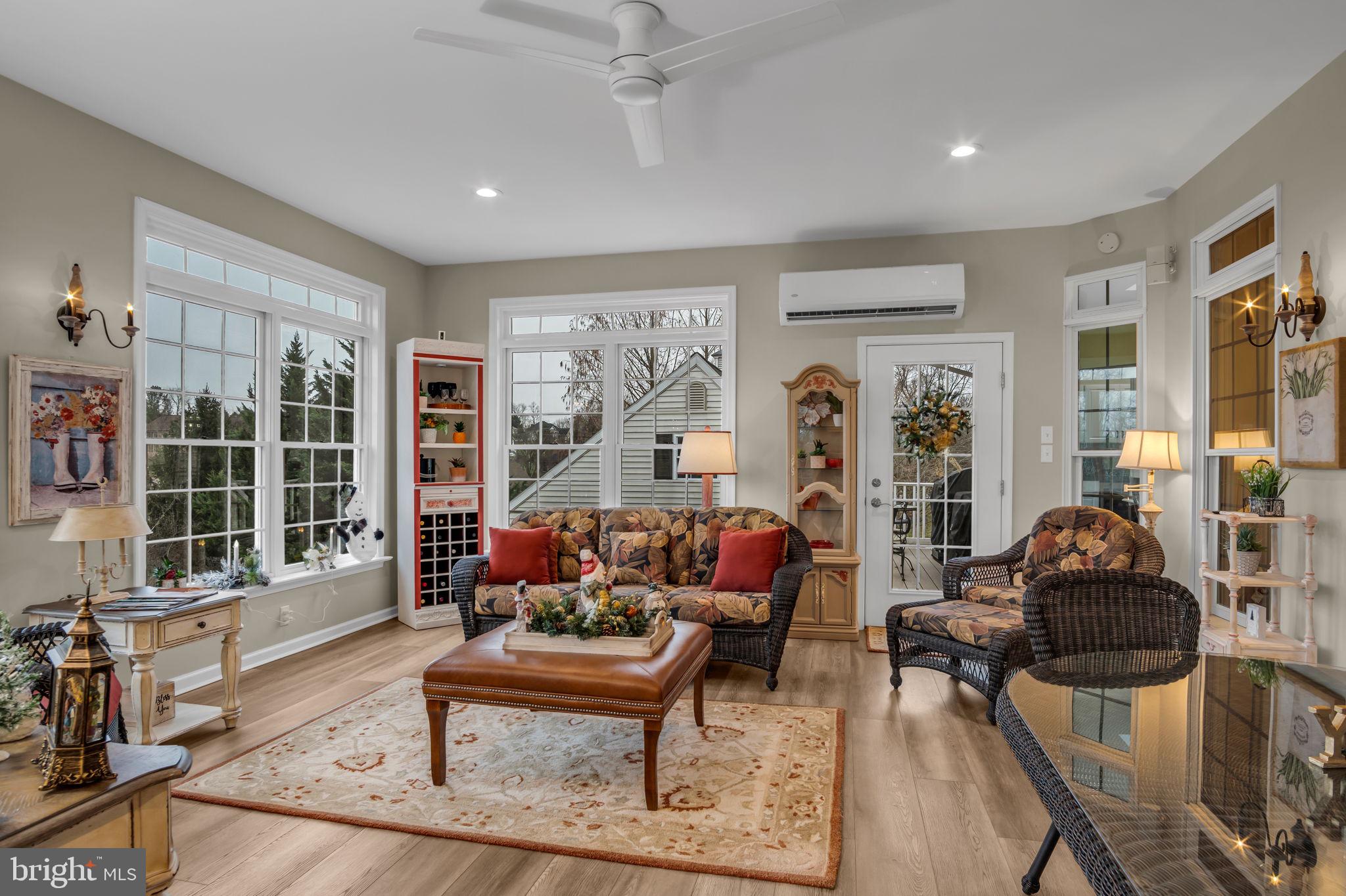 COUNTRY MANOR ESTATES - Residential