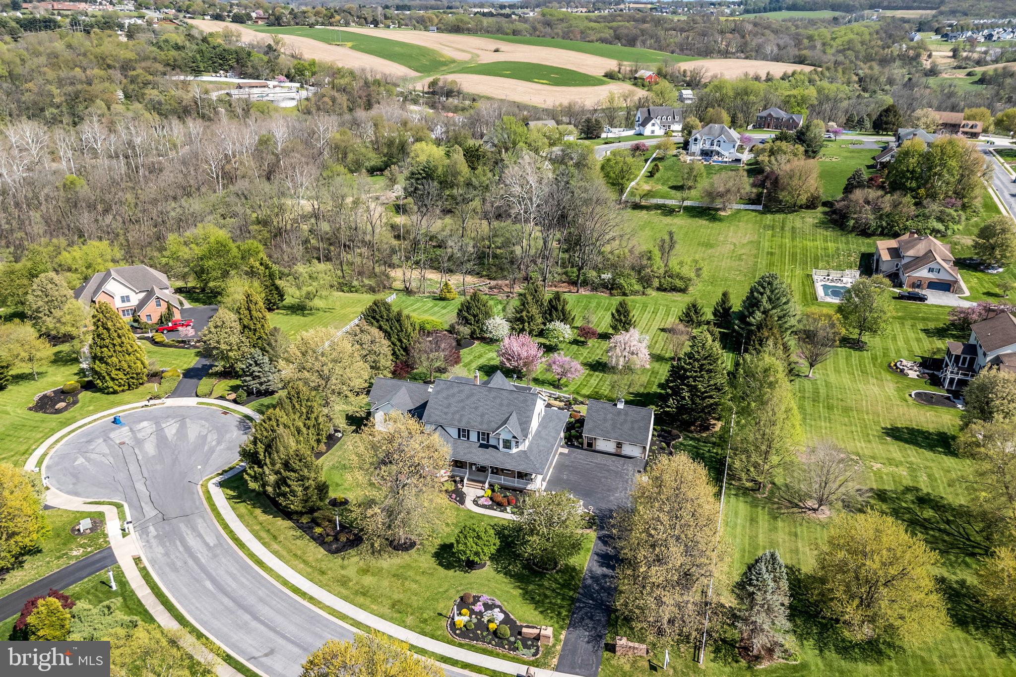 COUNTRY MANOR ESTATES - Residential
