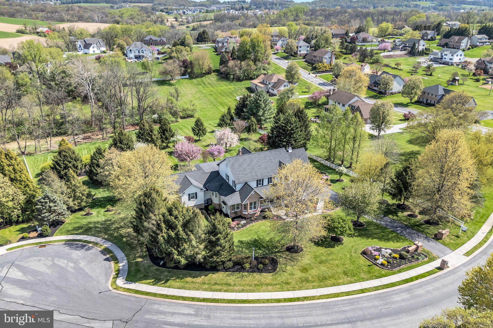 COUNTRY MANOR ESTATES - Residential