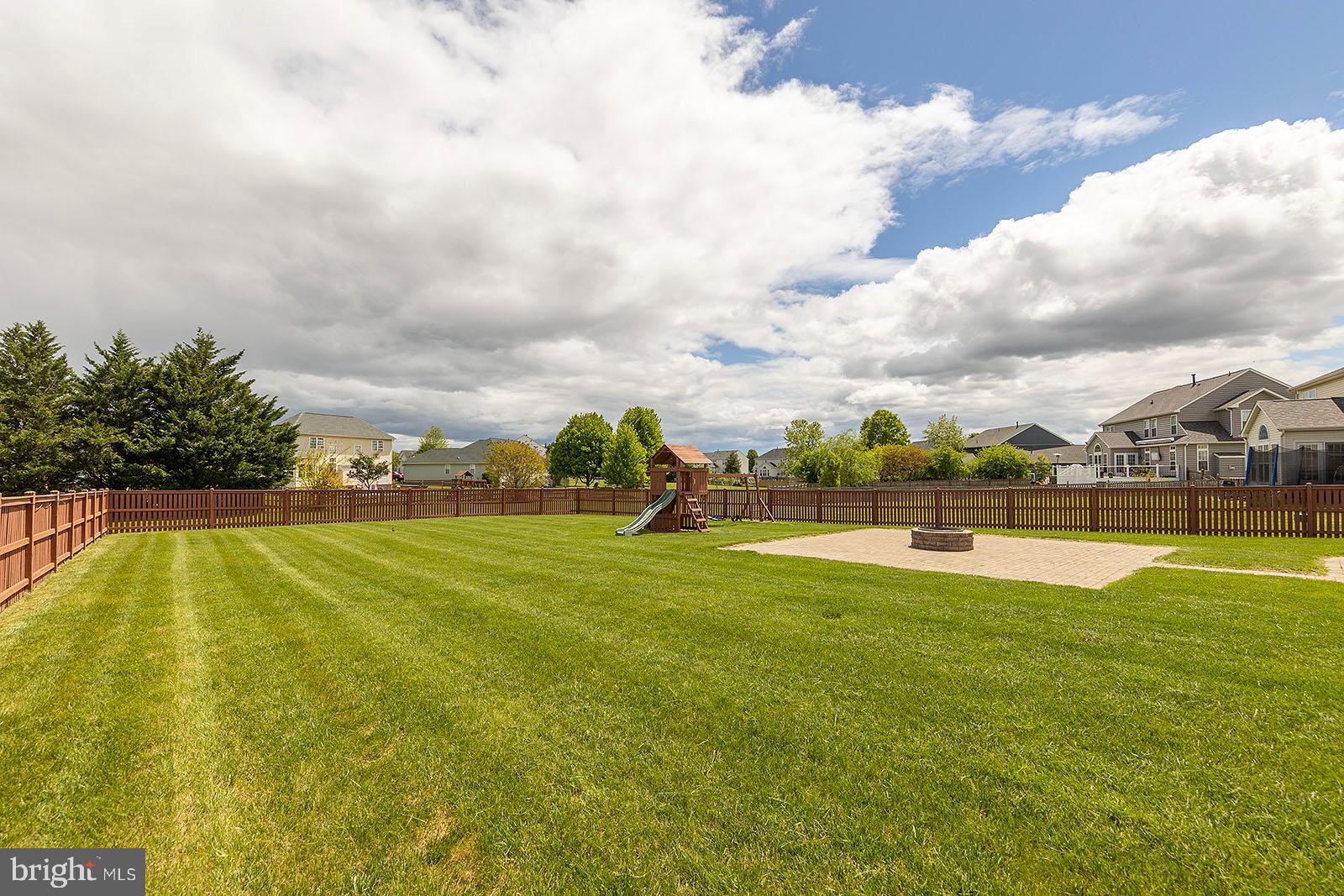 LOCUST HILL - Residential