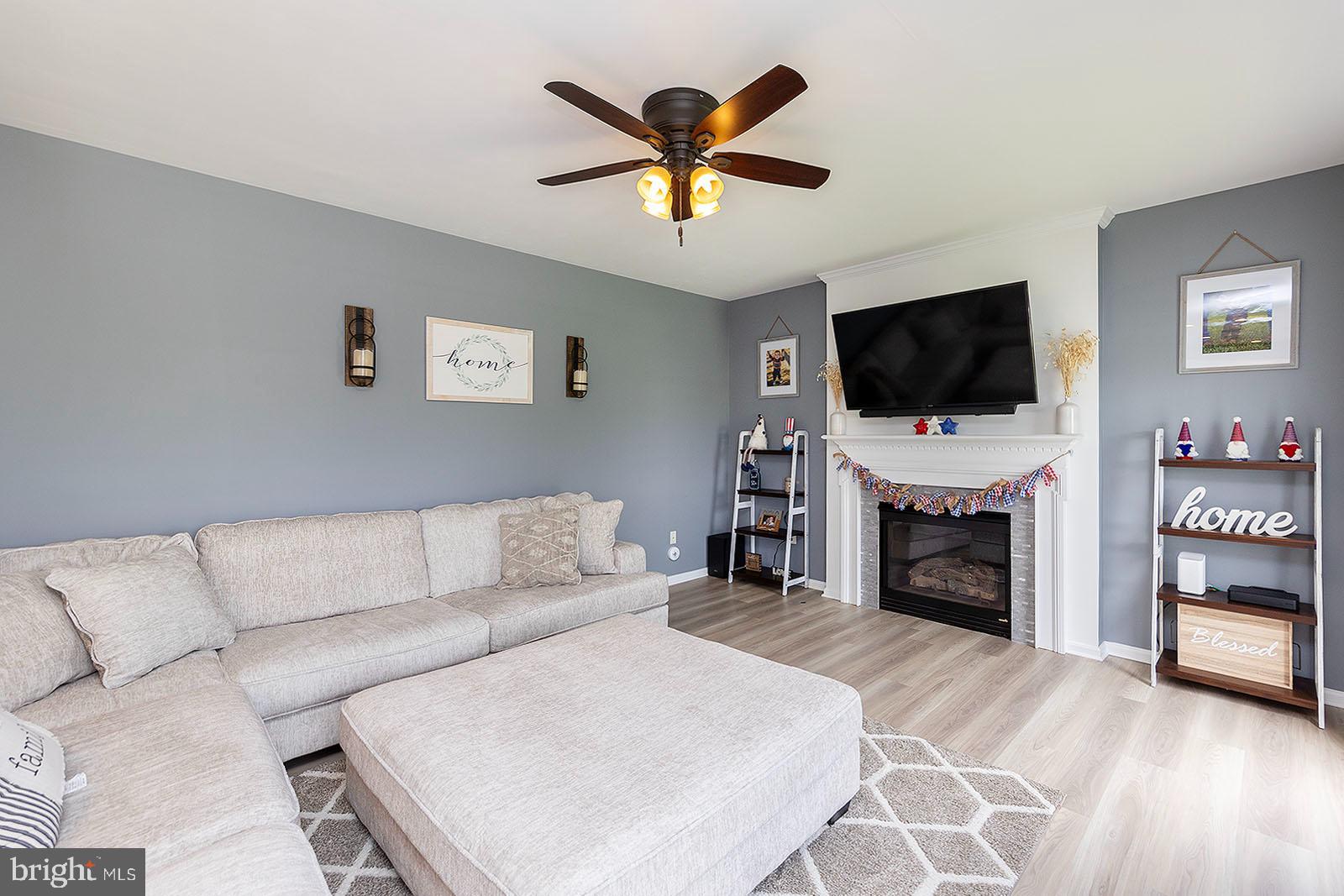 LOCUST HILL - Residential