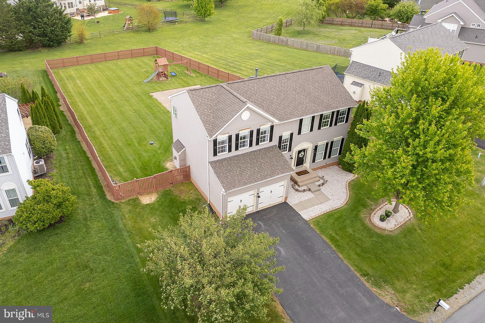 LOCUST HILL - Residential