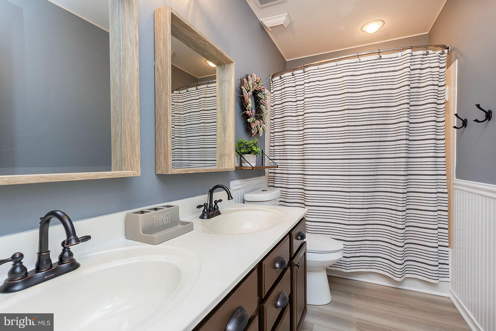 LOCUST HILL - Residential