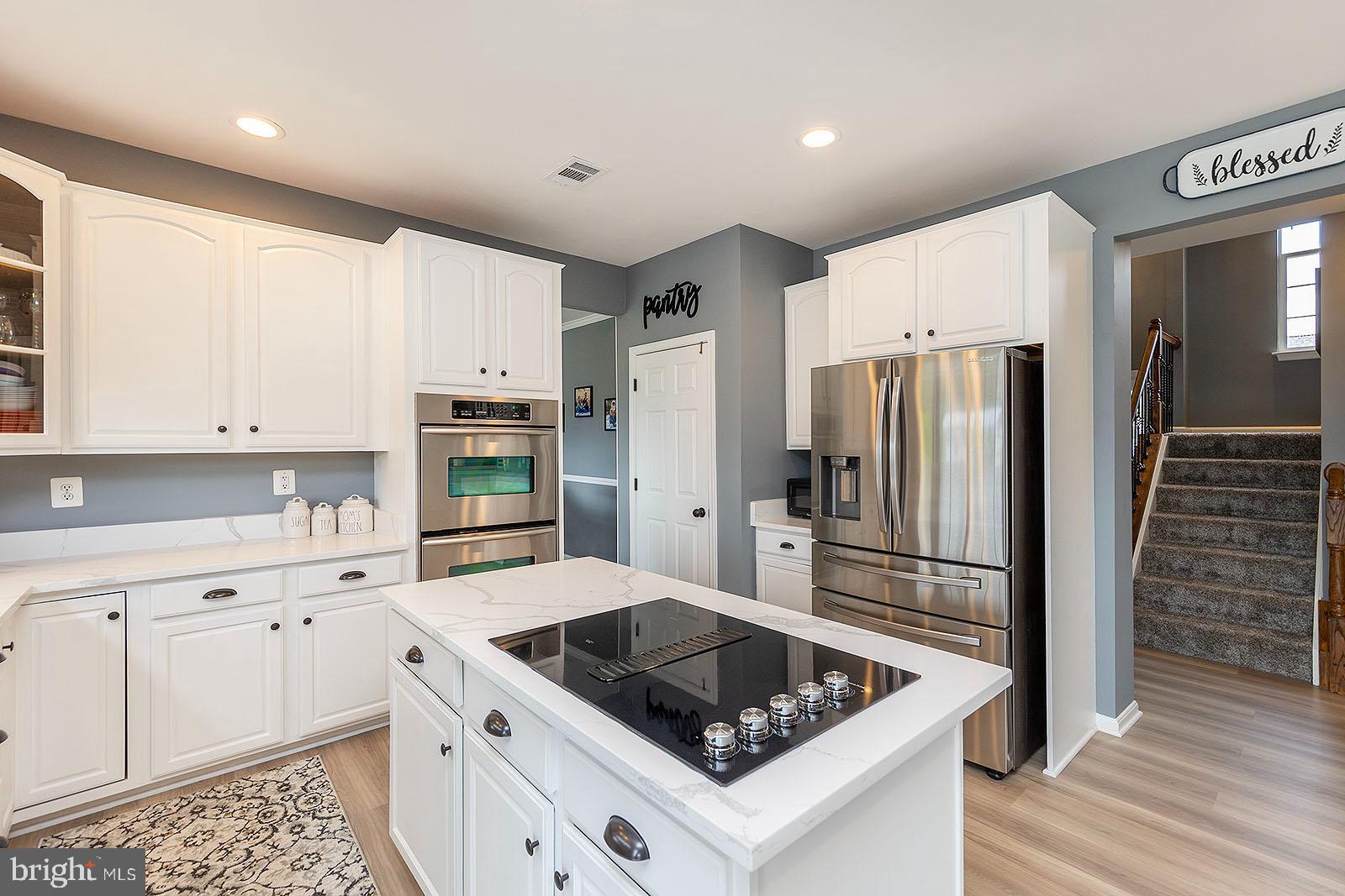 LOCUST HILL - Residential