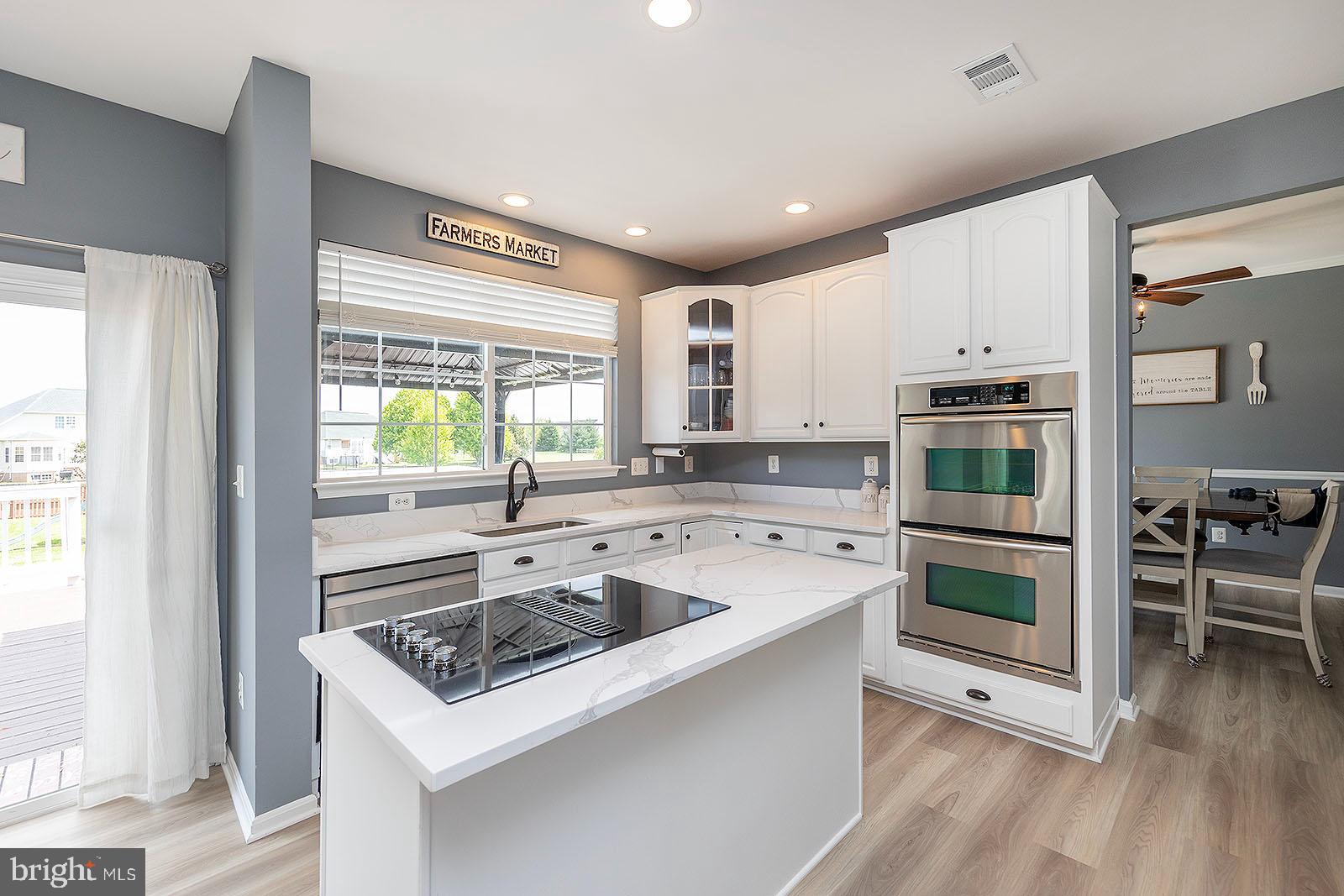 LOCUST HILL - Residential