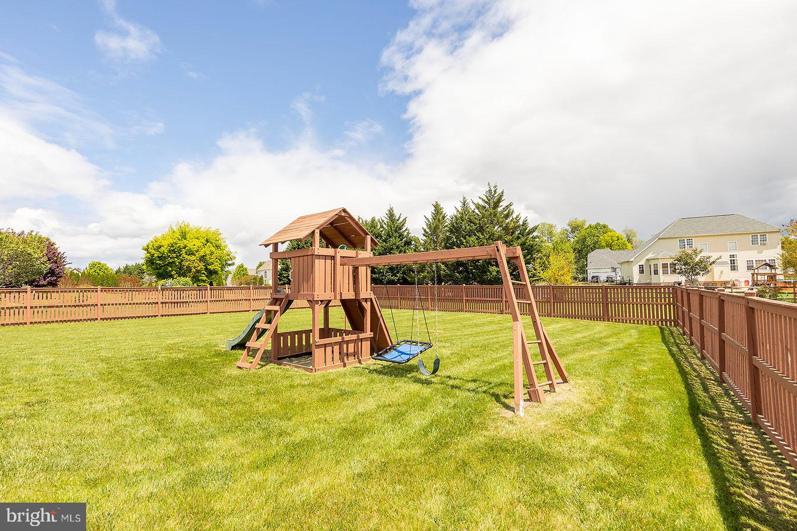 LOCUST HILL - Residential