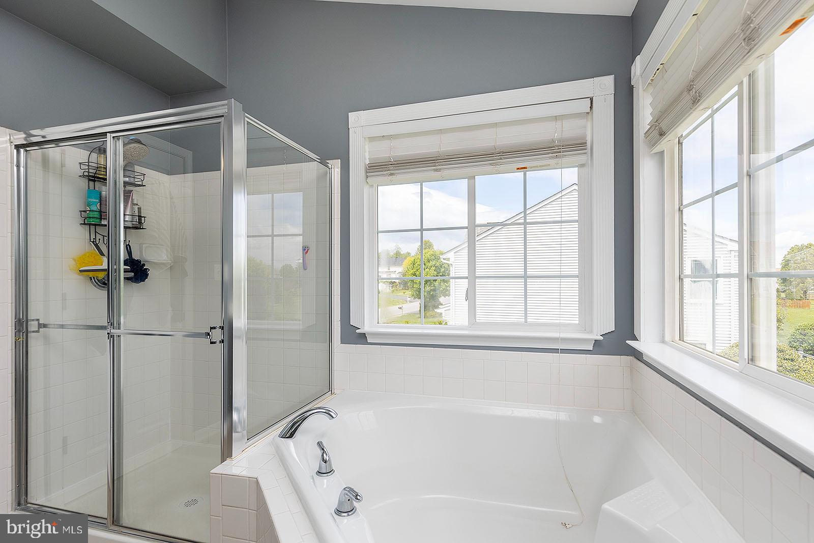 LOCUST HILL - Residential