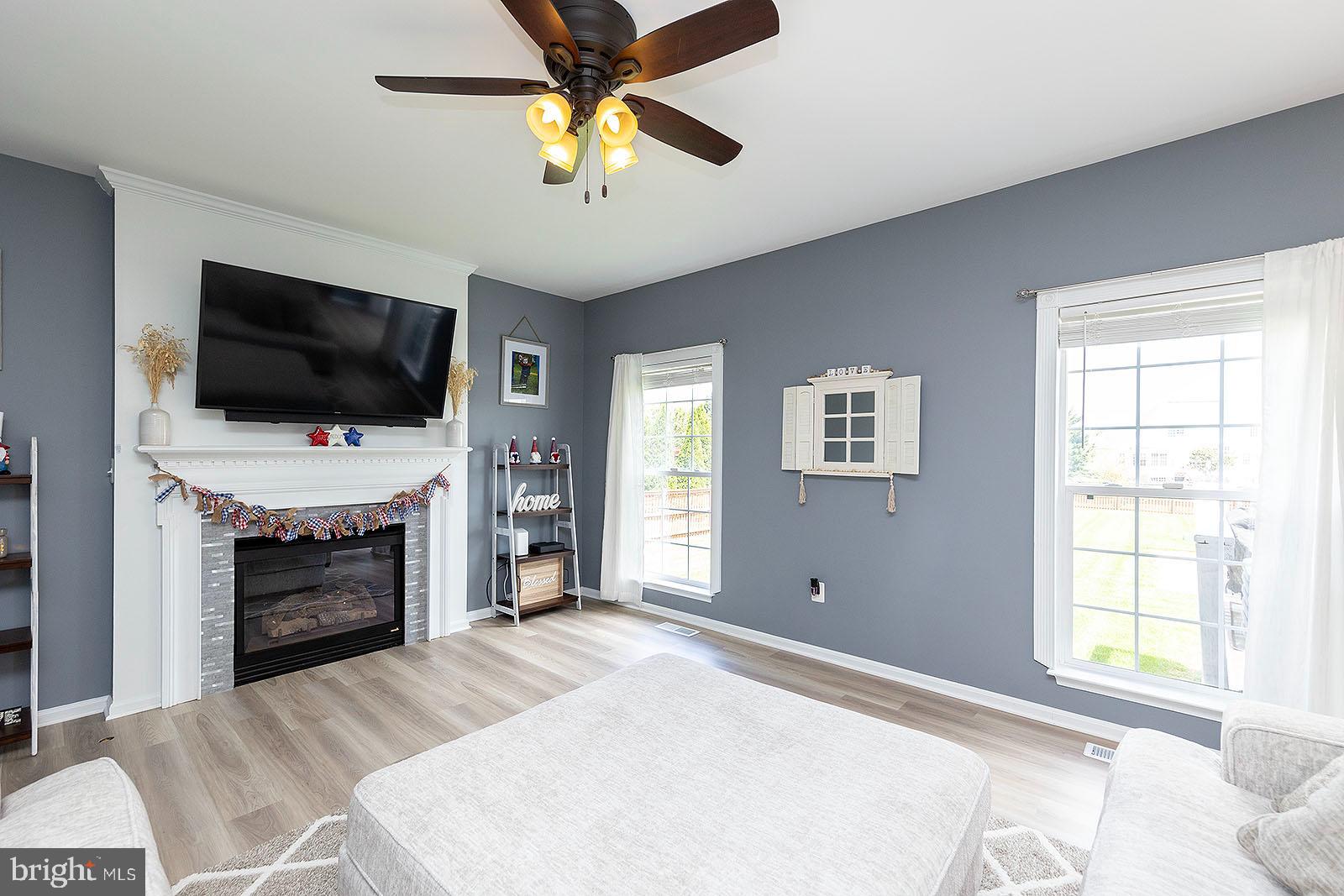 LOCUST HILL - Residential