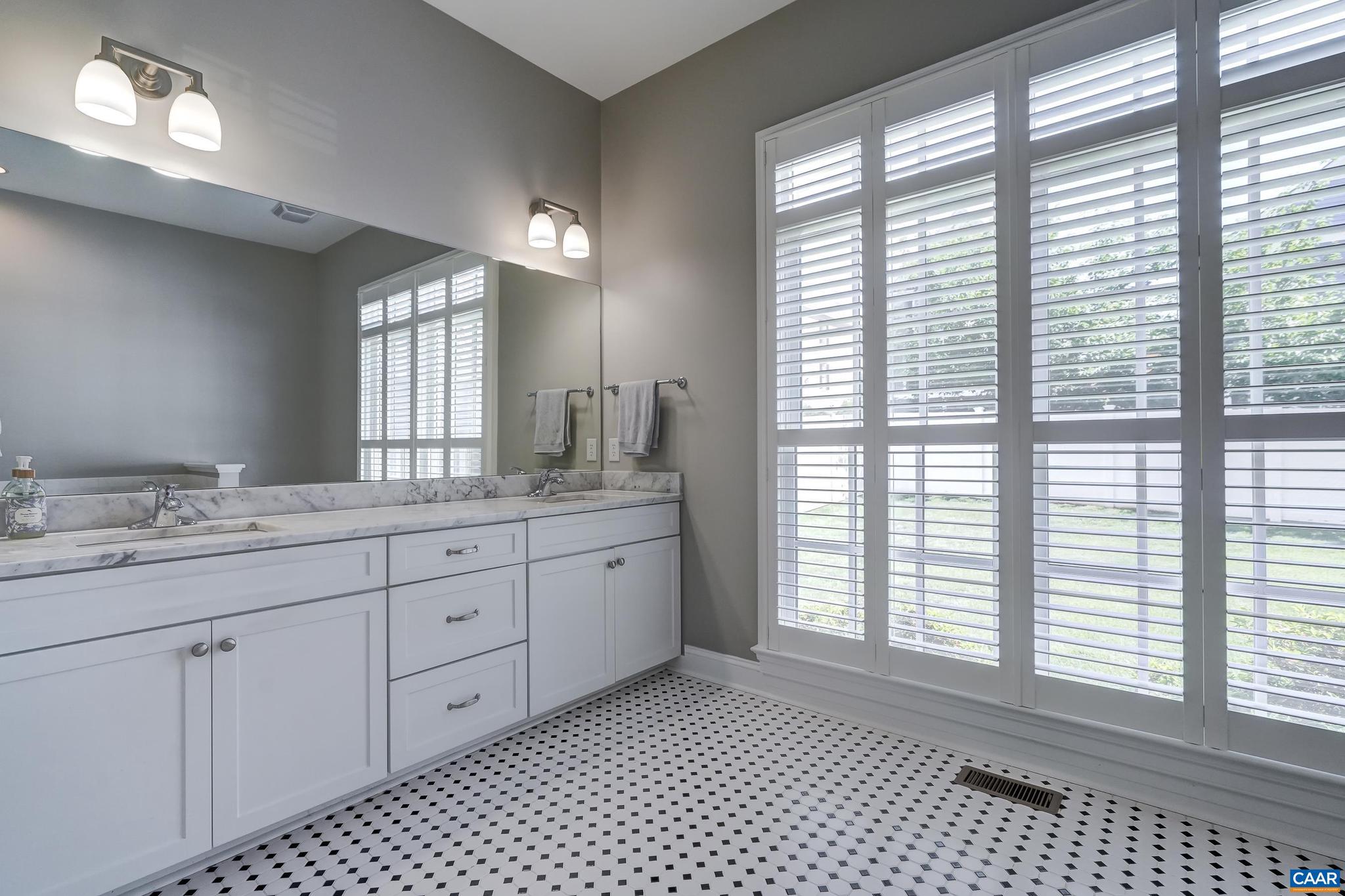 OLD TRAIL - Residential