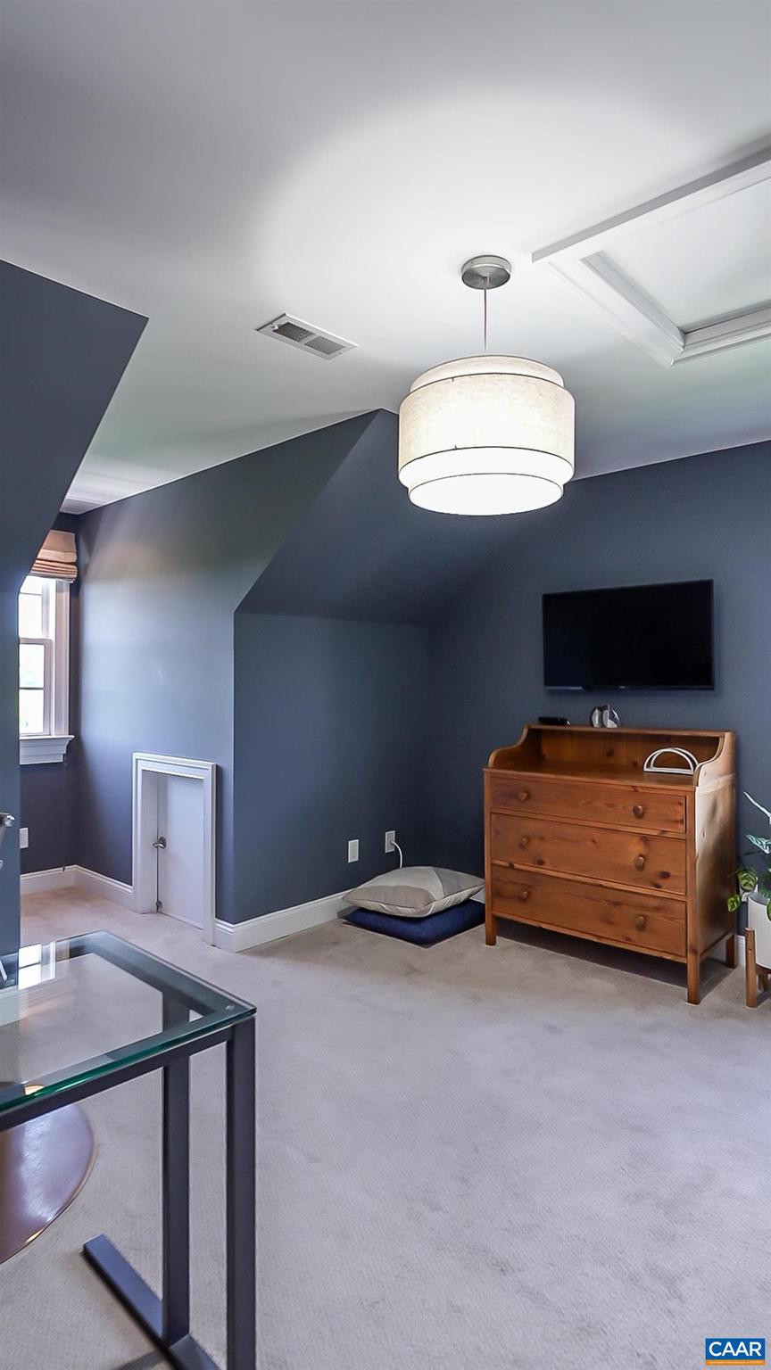 OLD TRAIL - Residential