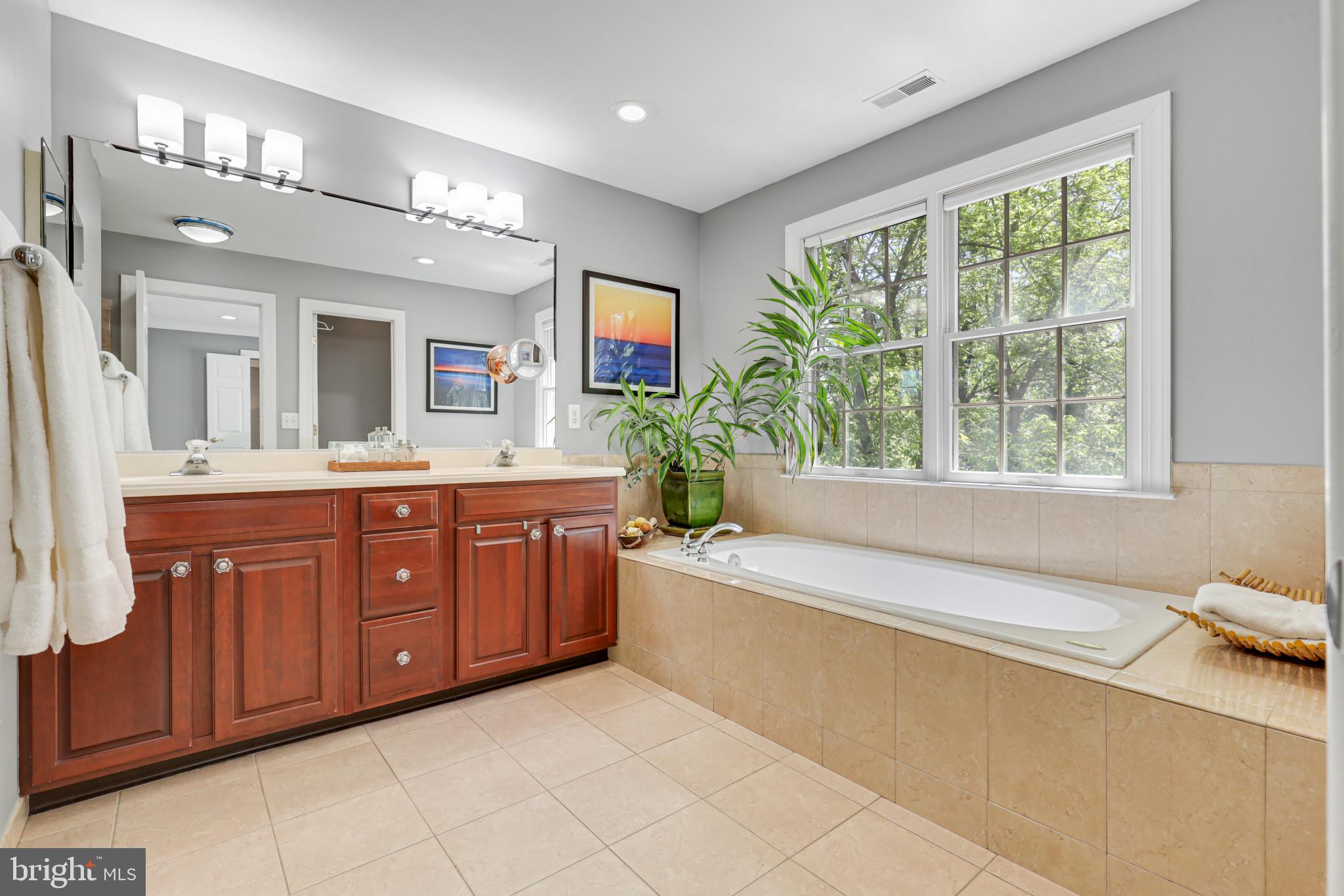 WEST ANNAPOLIS - Residential