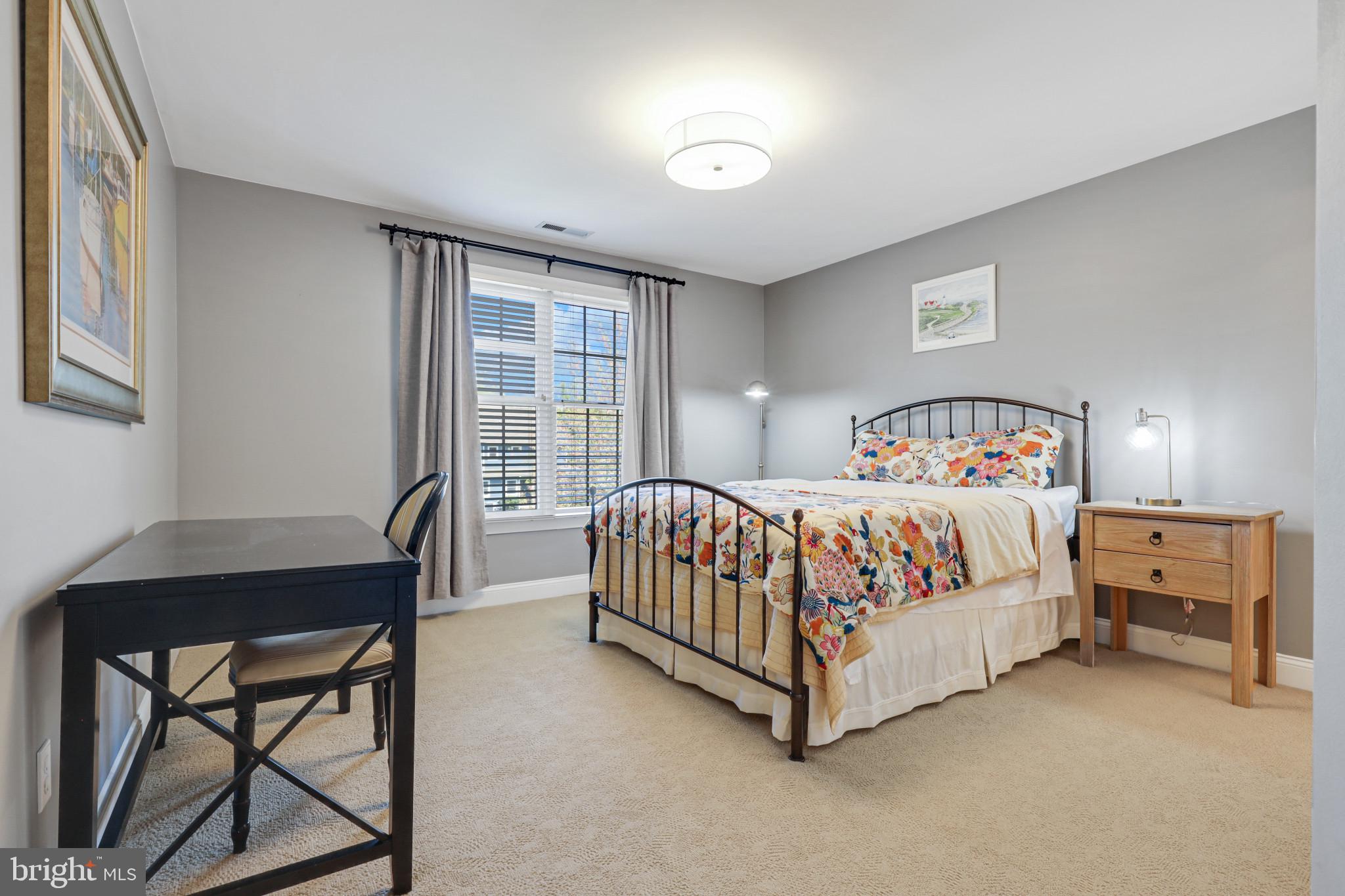 WEST ANNAPOLIS - Residential