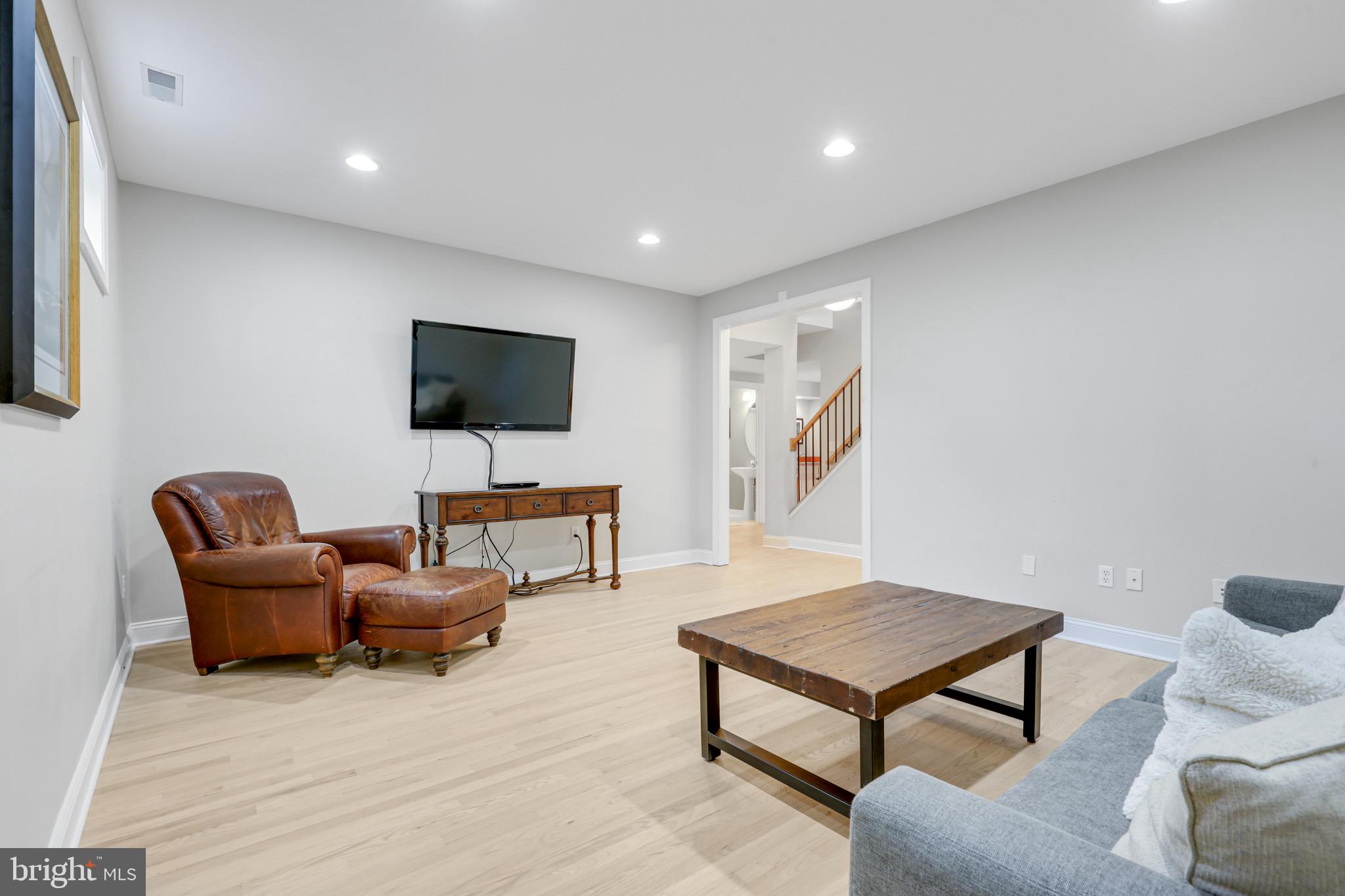 WEST ANNAPOLIS - Residential