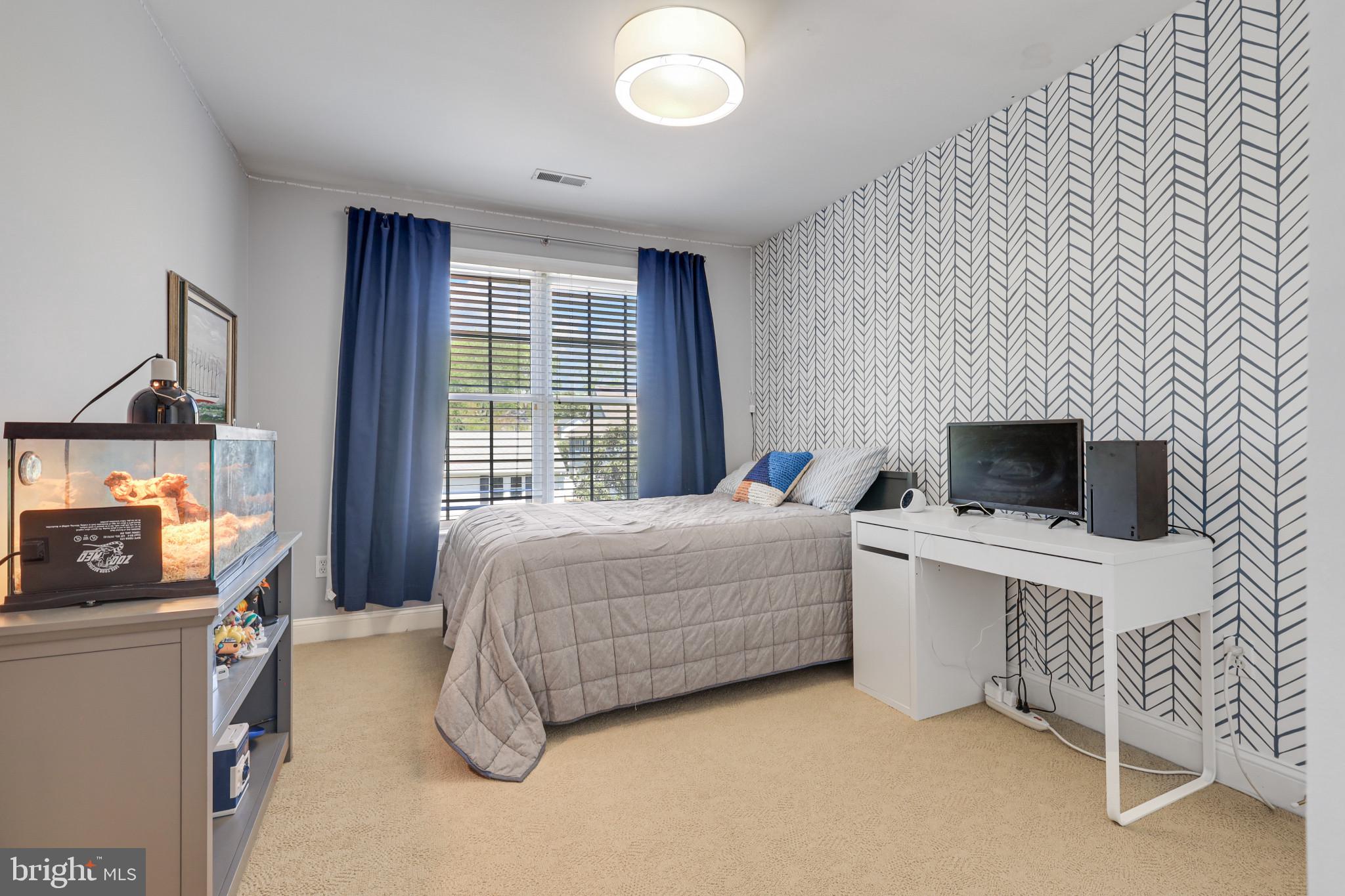 WEST ANNAPOLIS - Residential