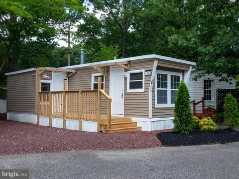 3 C Trail, Brick, NJ MLS: NJOC2035510