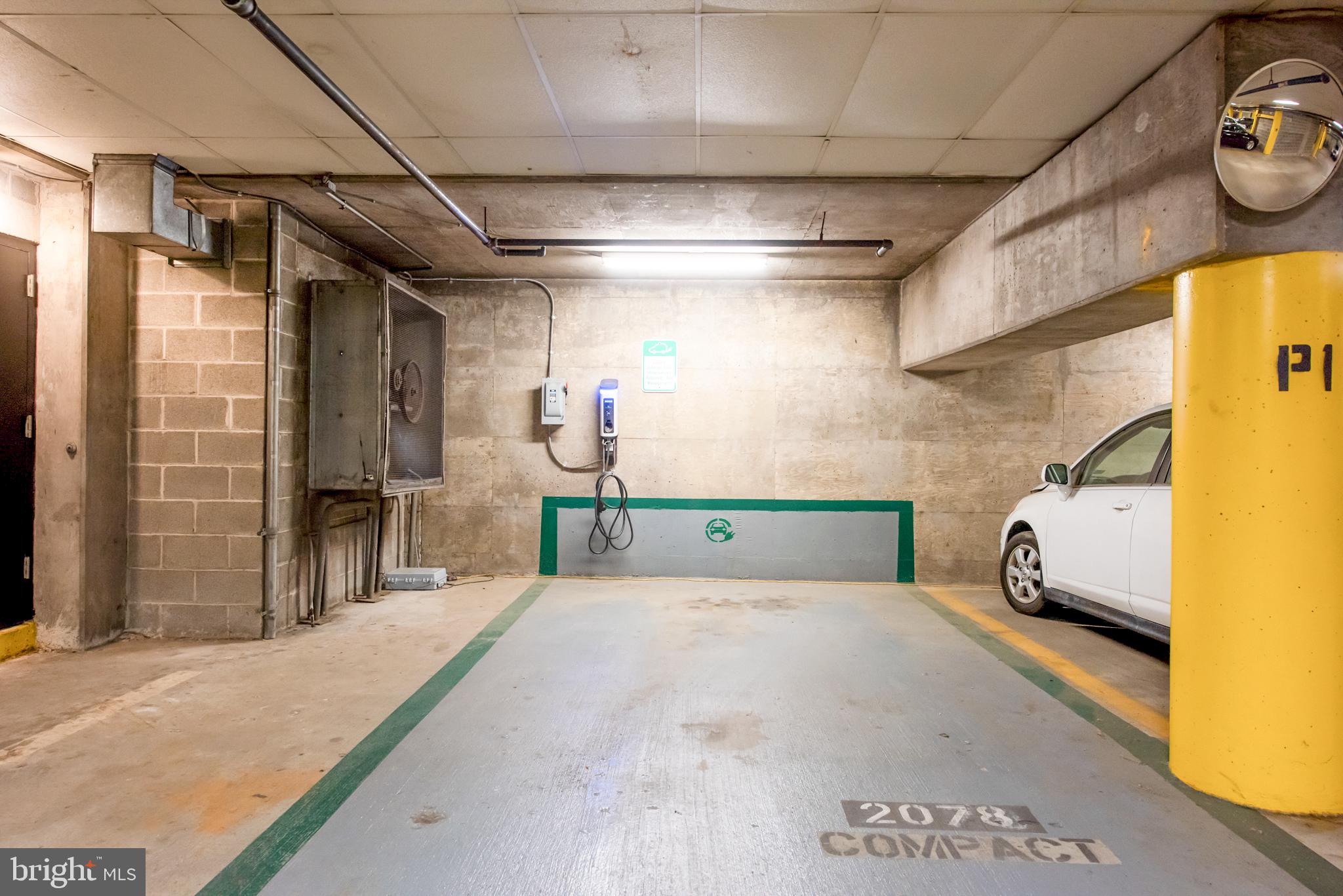 WESTVIEW AT BALLSTON METRO - Residential