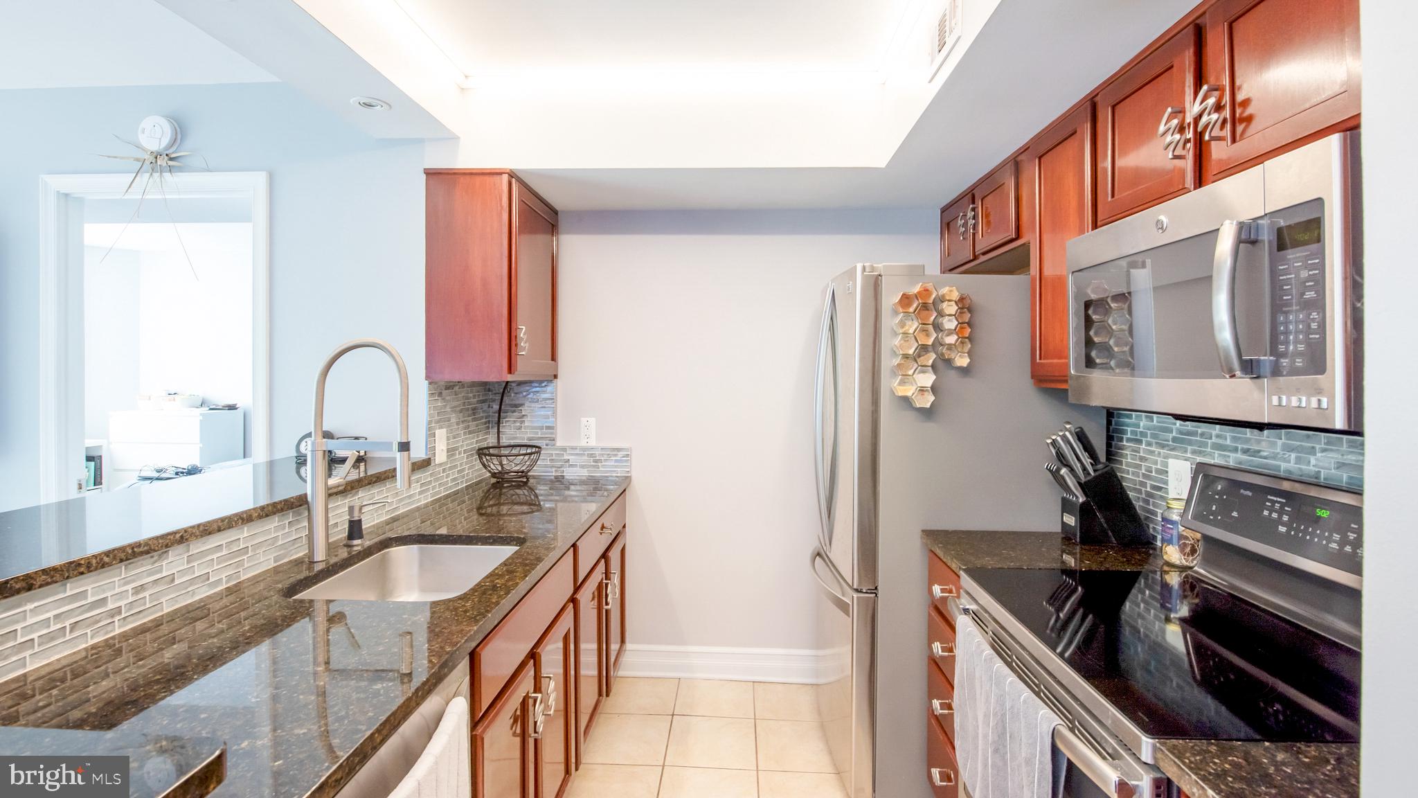 WESTVIEW AT BALLSTON METRO - Residential