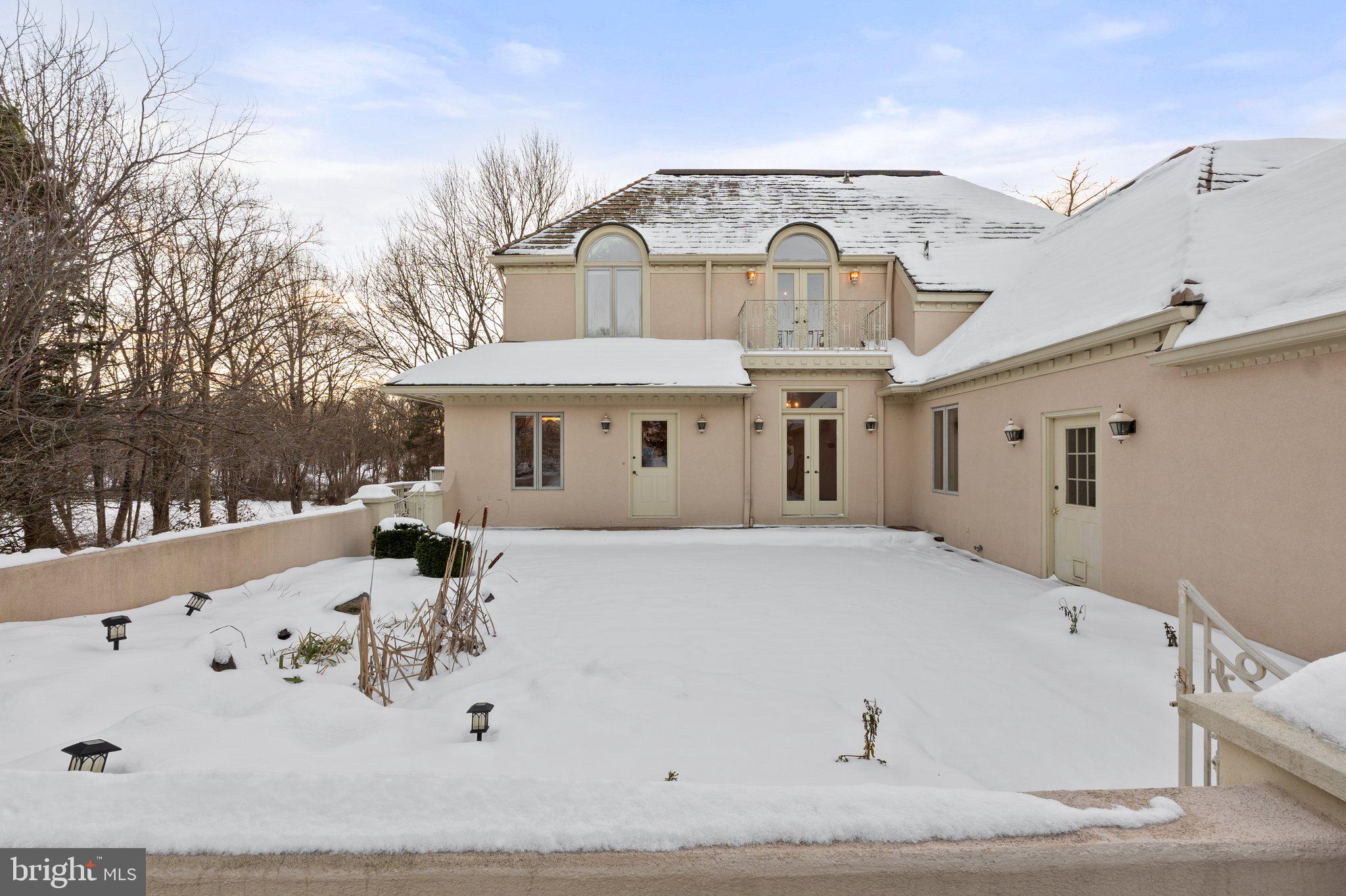 WOODMORE - Residential