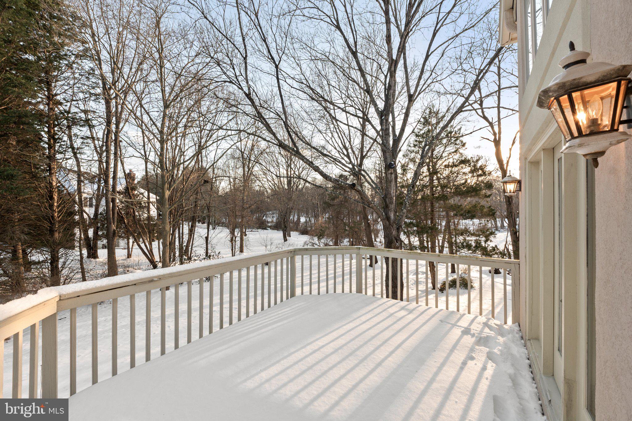 WOODMORE - Residential