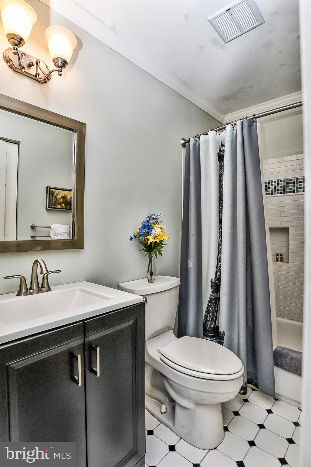 GLEN COVE - Residential