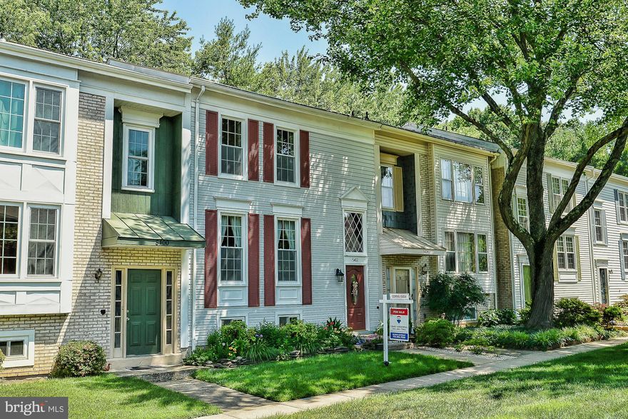 Charmingly Pristine home just a short walk to Lake Royal, transportation and all amenities. View of community pool from bright KT window. Updated and waiting for you! New HVAC, remodeled BA, HDWD's, SS appliances and more!  LL study/BR with glass double doors, Rec Room has w/o to private patio and shed. Perfectly priced and ready for new owners! Offers reviewed on 7/2 @ 3pm. Showings until noon on 7/2.