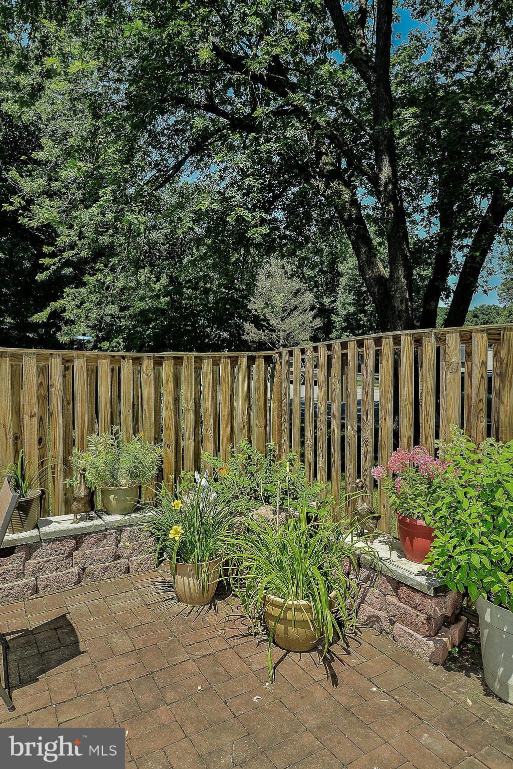 GLEN COVE - Residential