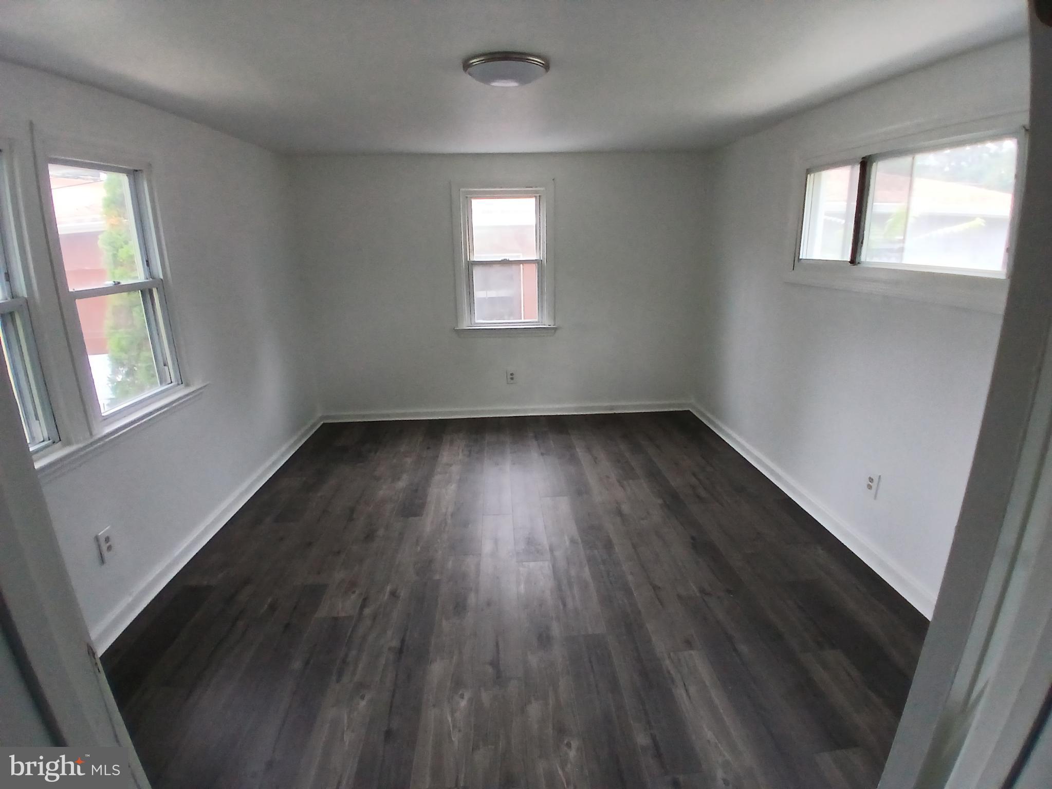 1785 WILLIAMSTOWN ROAD