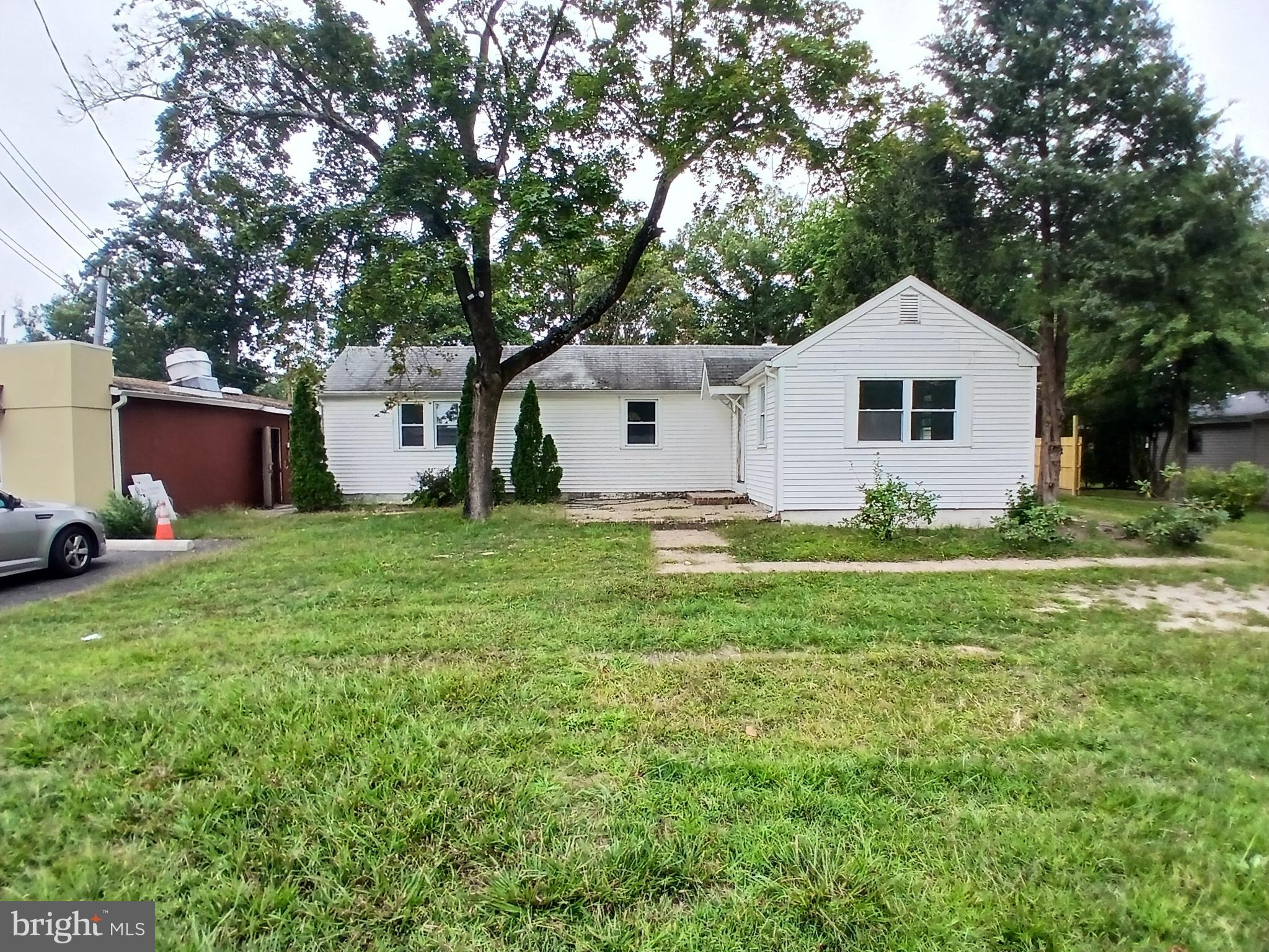 1785 WILLIAMSTOWN ROAD