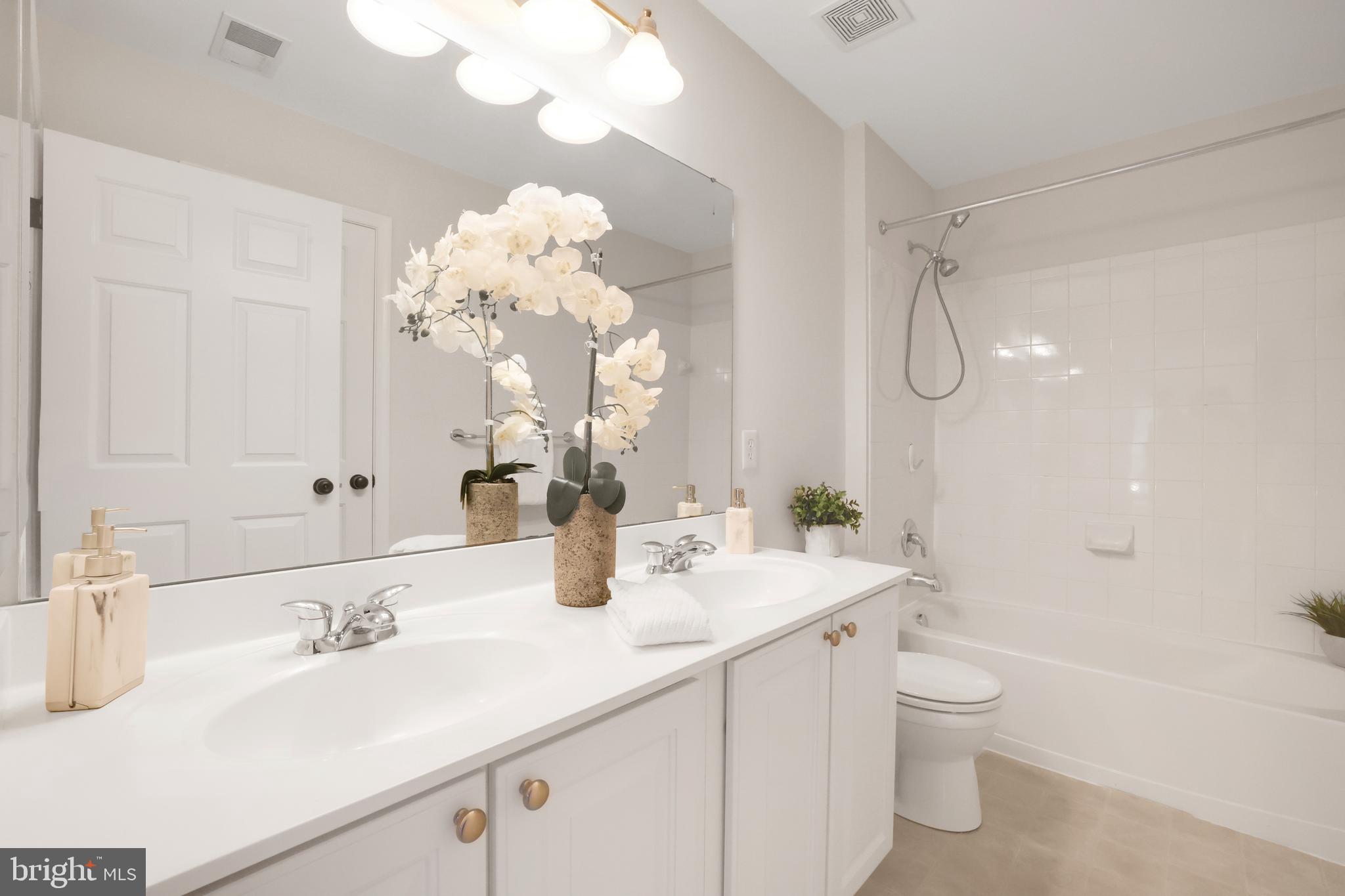 VILLAGES OF DORCHESTER - Residential