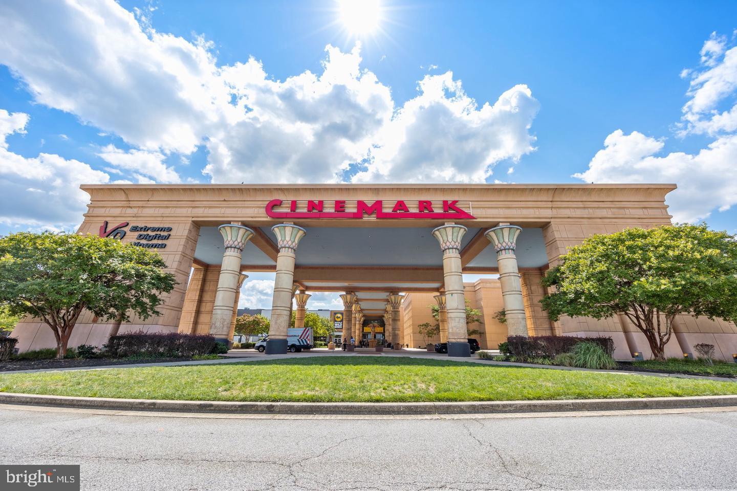 VILLAGES OF DORCHESTER - Residential