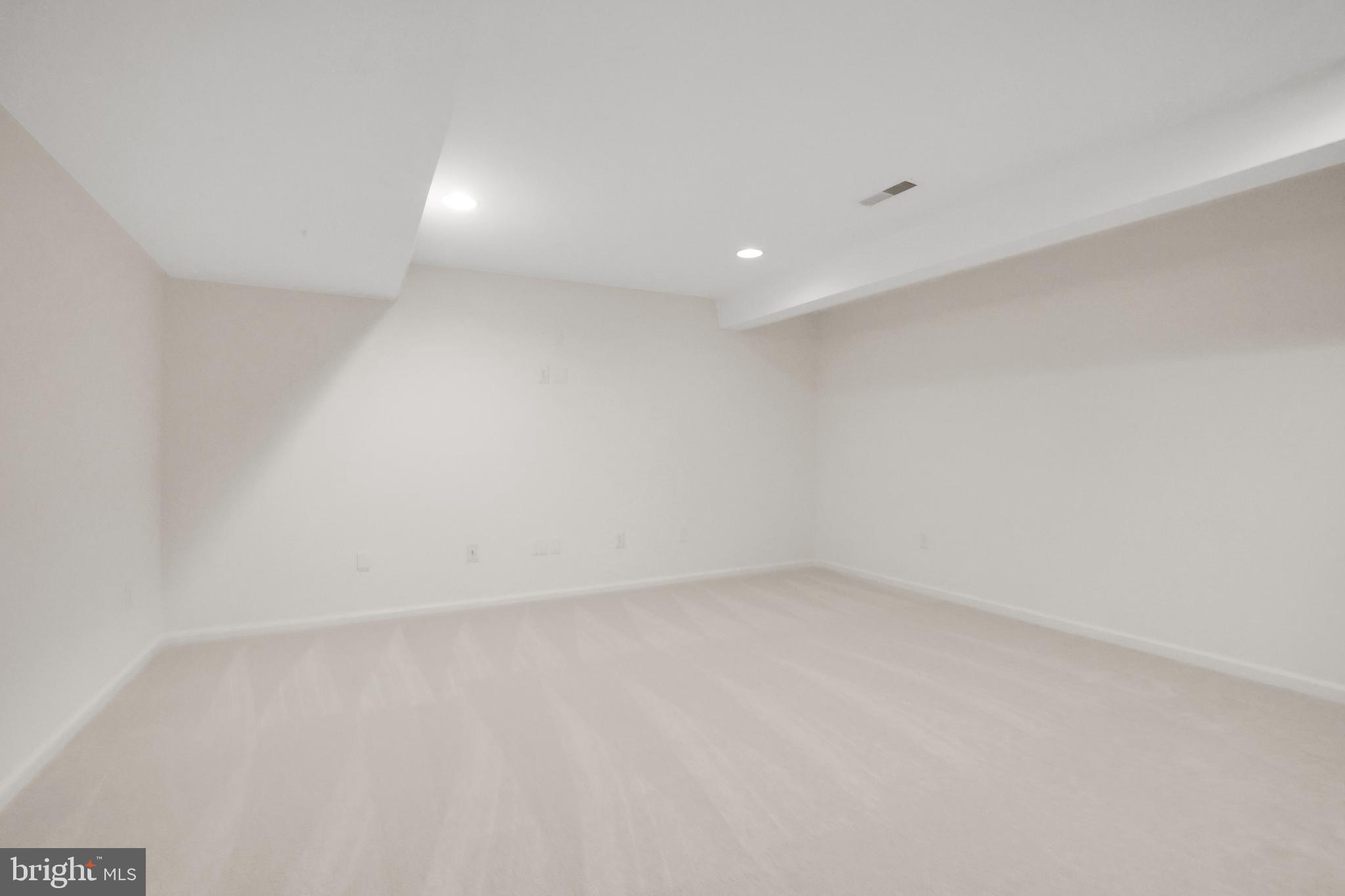 VILLAGES OF DORCHESTER - Residential