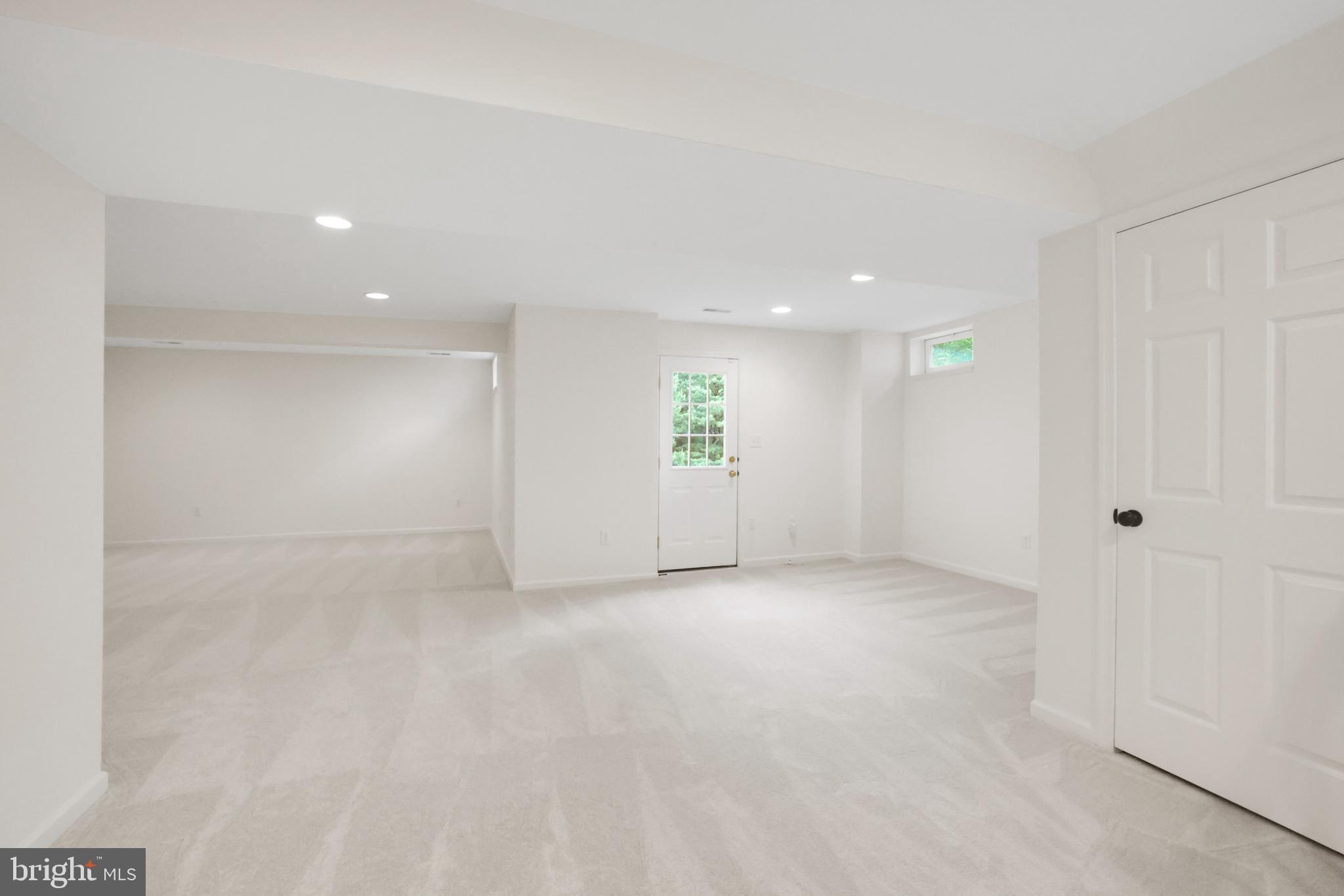 VILLAGES OF DORCHESTER - Residential