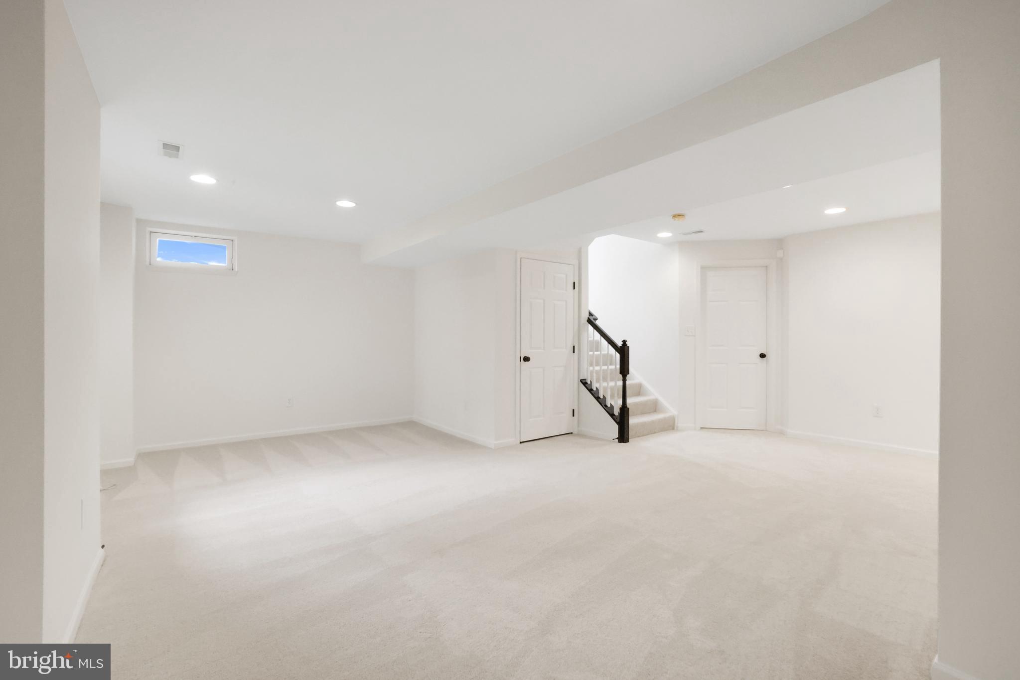 VILLAGES OF DORCHESTER - Residential