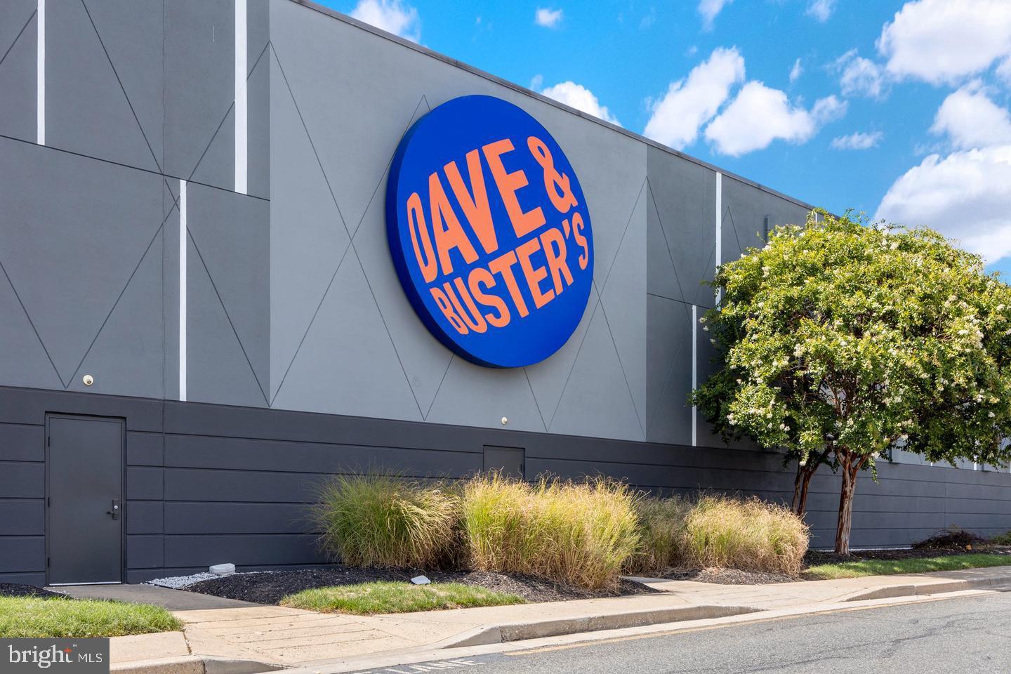 VILLAGES OF DORCHESTER - Residential