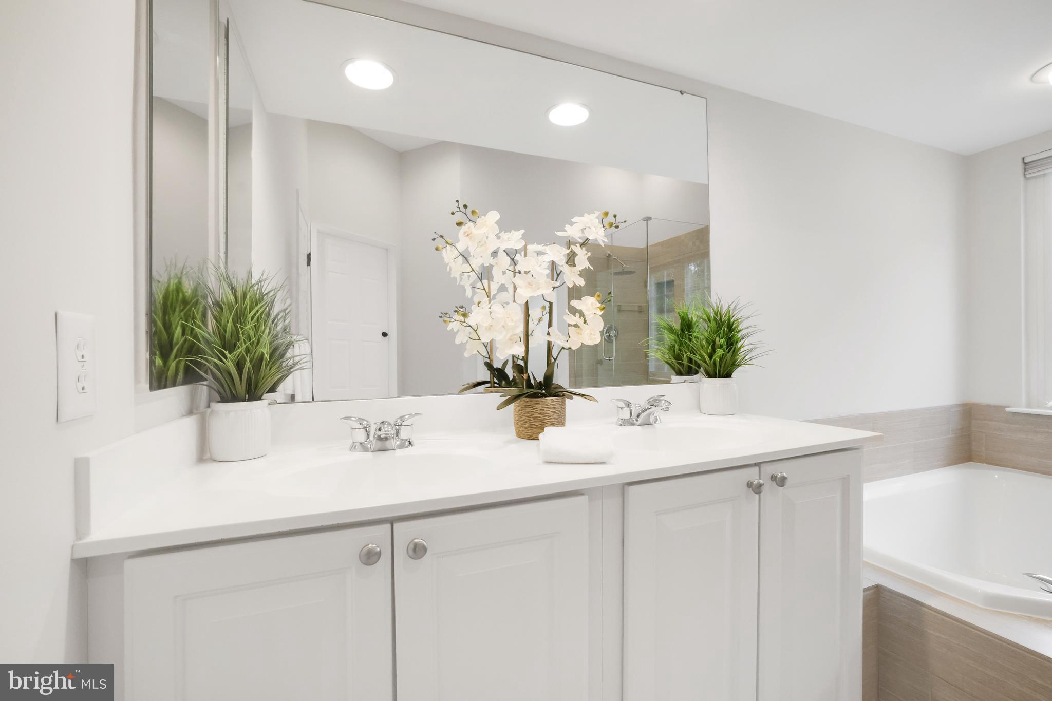 VILLAGES OF DORCHESTER - Residential