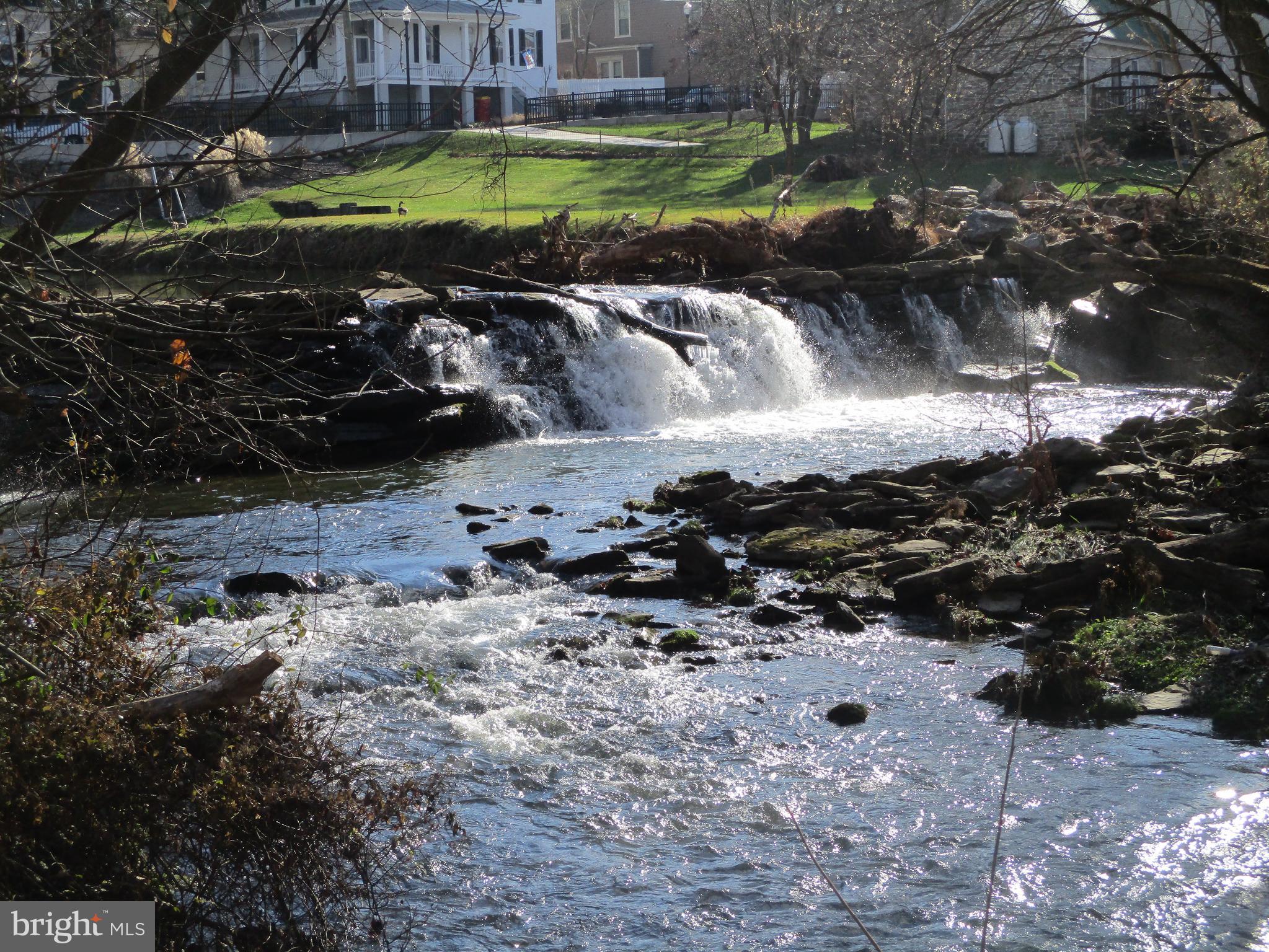 KEEDYSVILLE - Residential