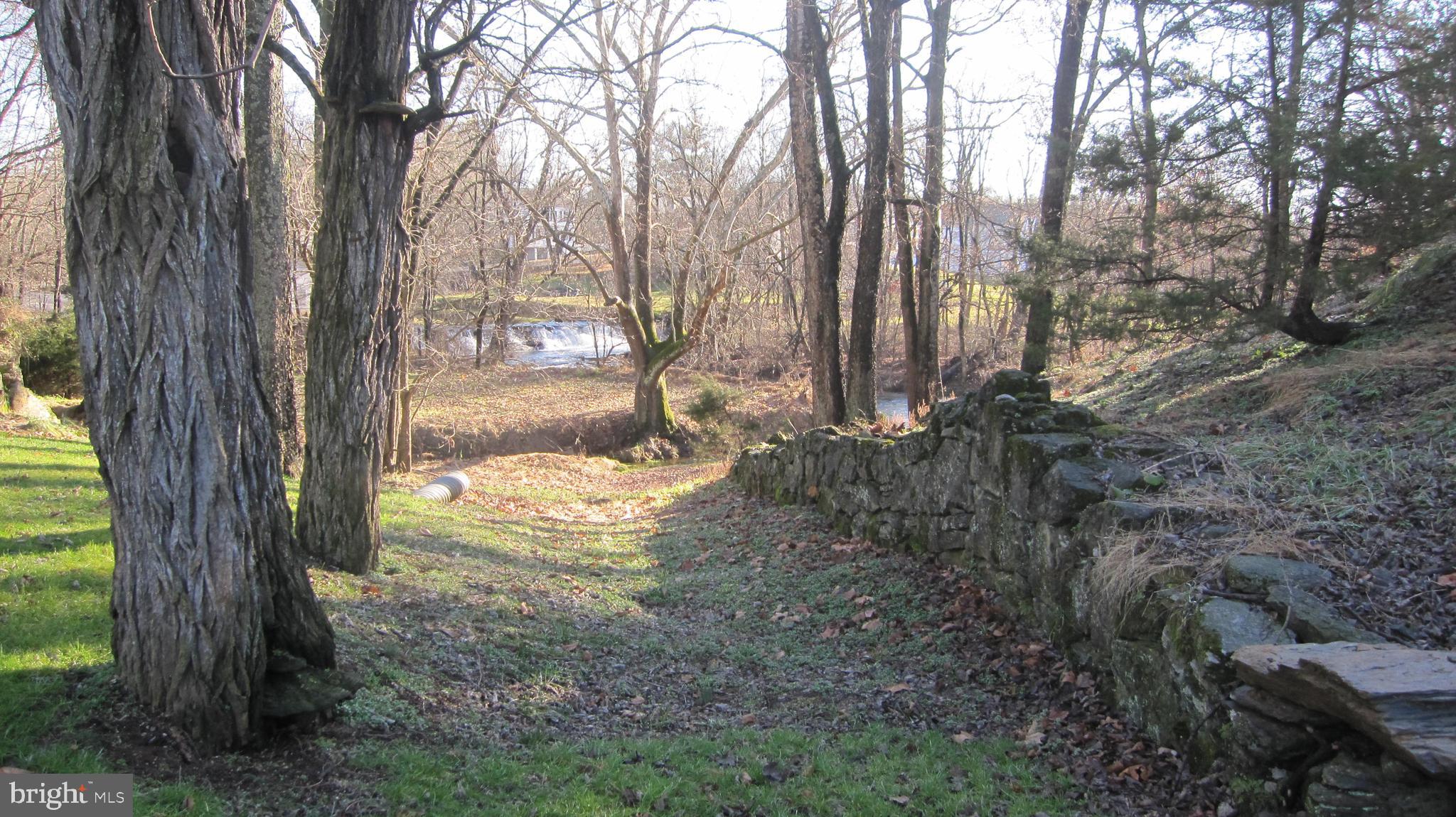 KEEDYSVILLE - Residential