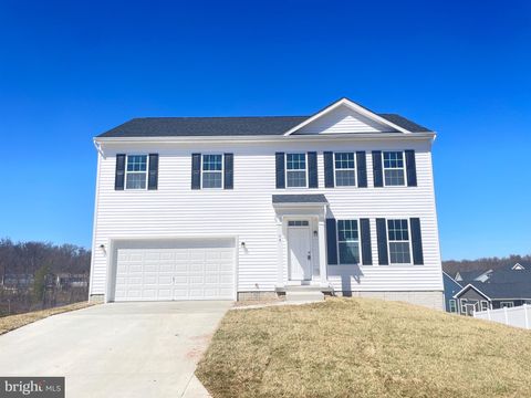 74 THYME WAY BUNKER HILL WV 25413