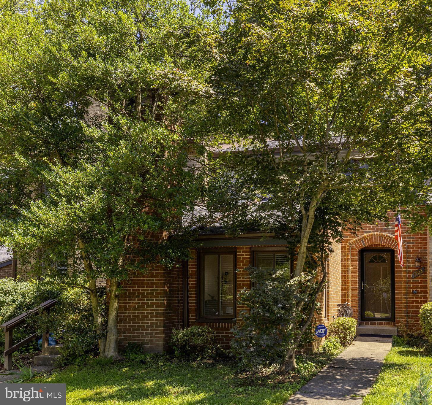 5723 WATERS EDGE LANDING COURT